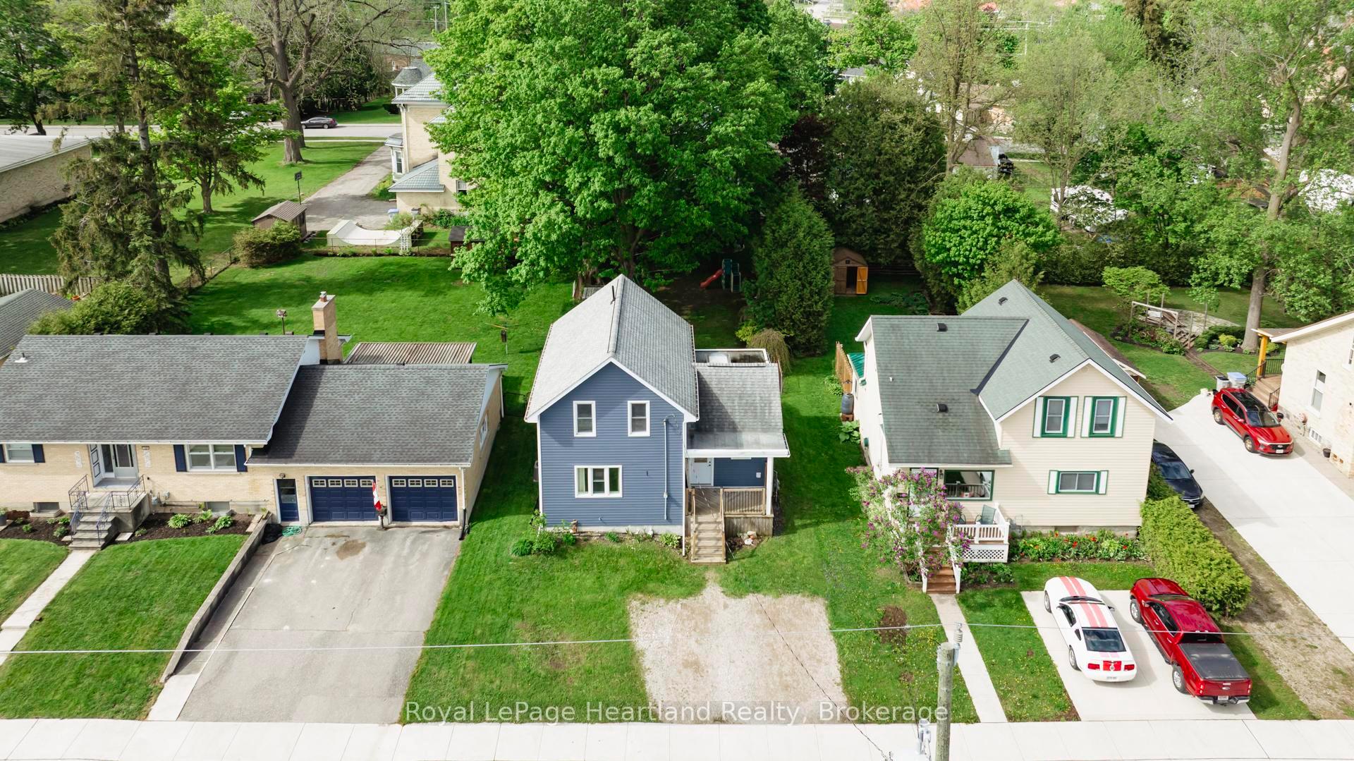 Photo 3 of 134 Townsend Street, Central Huron, Clinton — HOMEH