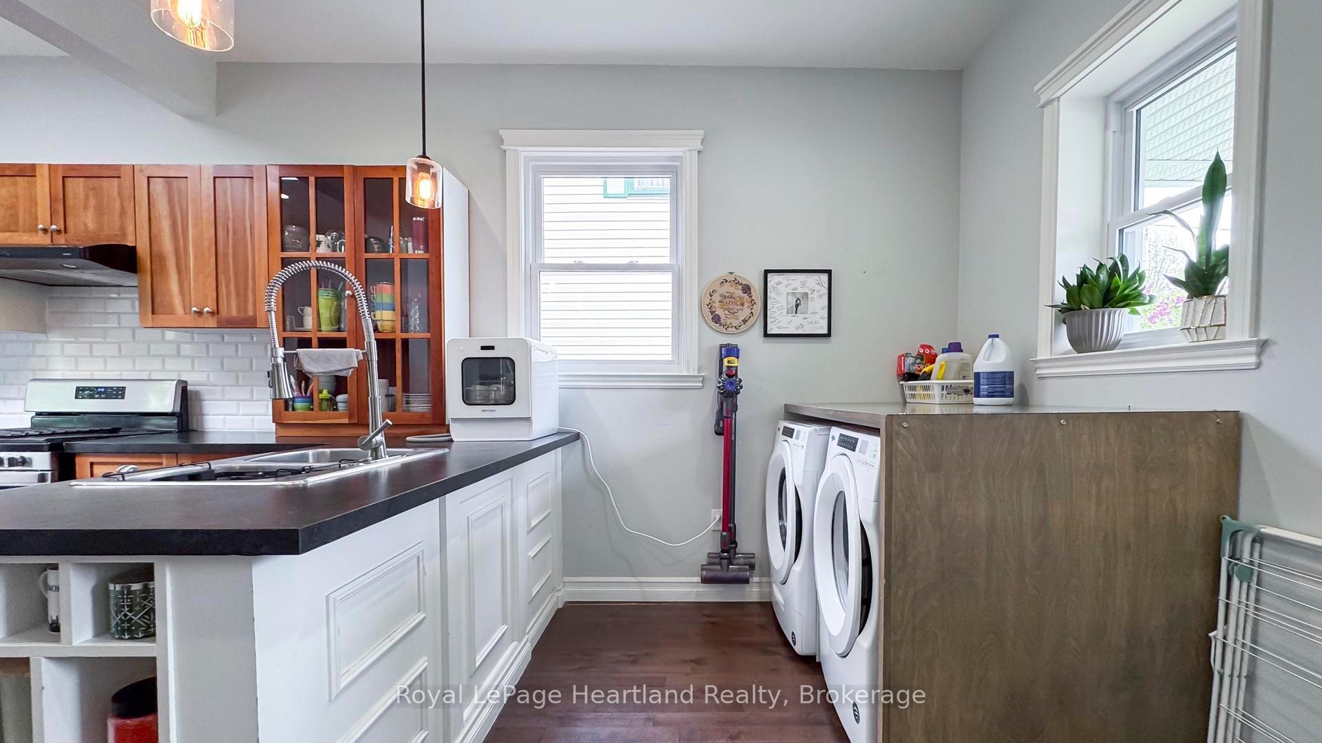 Photo 8 of 134 Townsend Street, Central Huron, Clinton — HOMEH