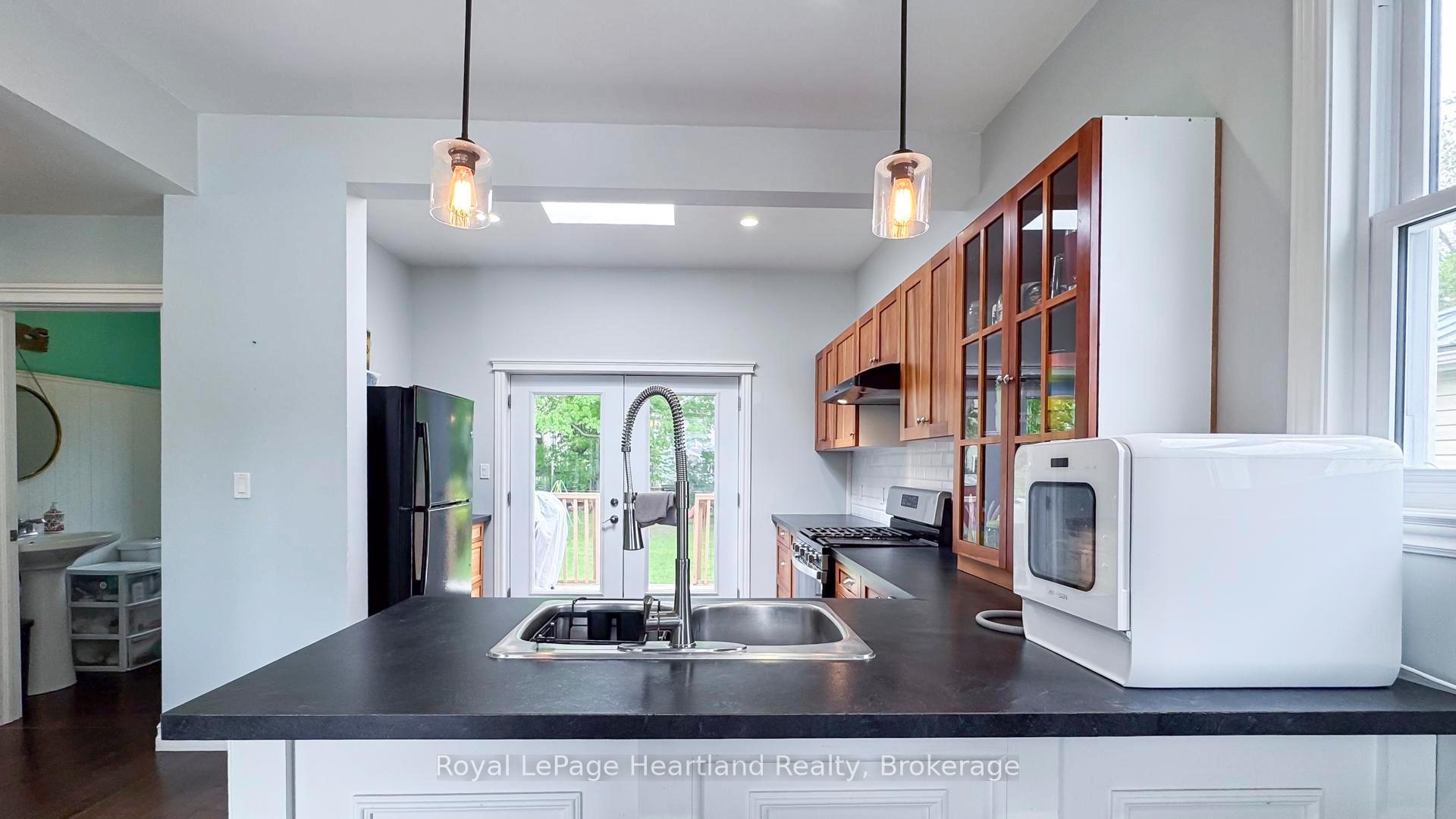 Photo 9 of 134 Townsend Street, Central Huron, Clinton — HOMEH