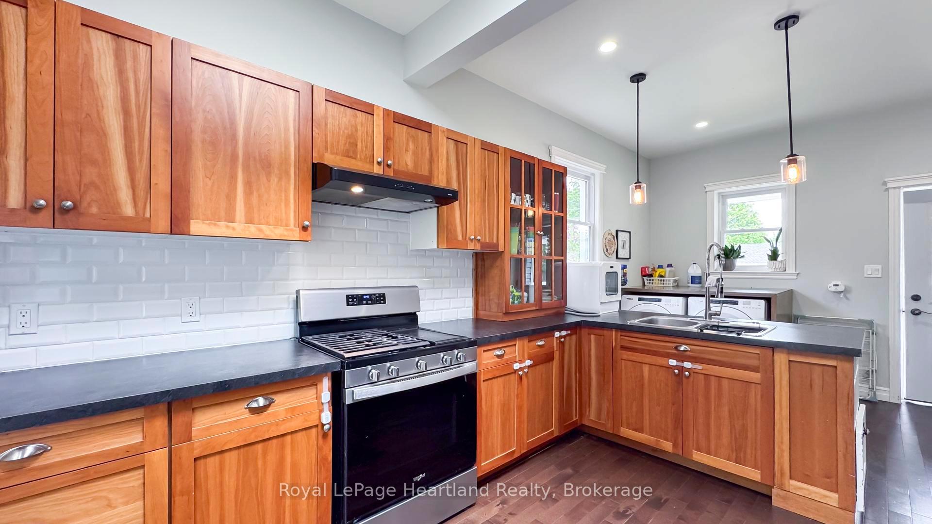 Photo 12 of 134 Townsend Street, Central Huron, Clinton — HOMEH