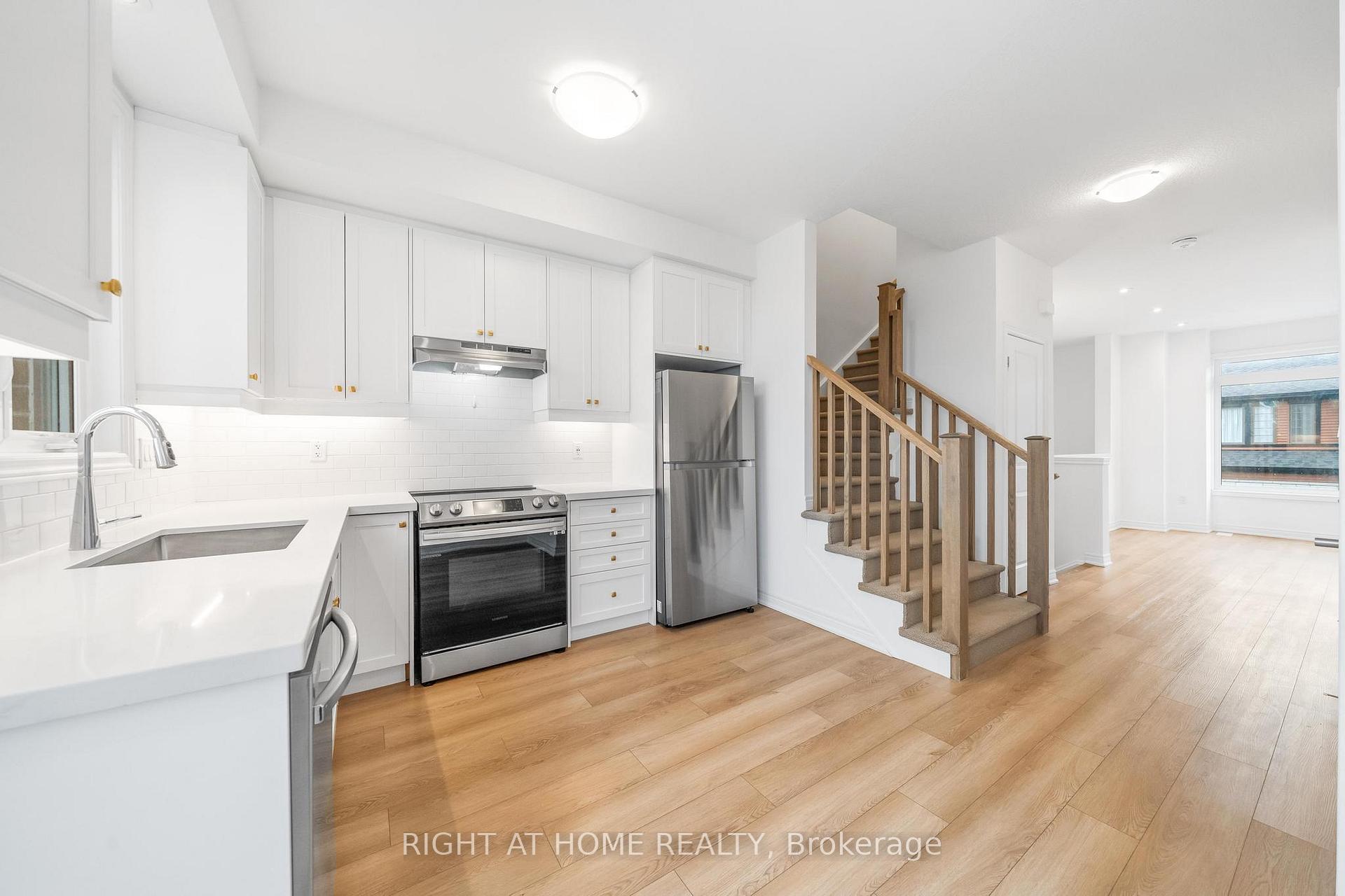 Photo 14 of Unit 9, 120 Court Drive, Brant, Paris — HOMEH