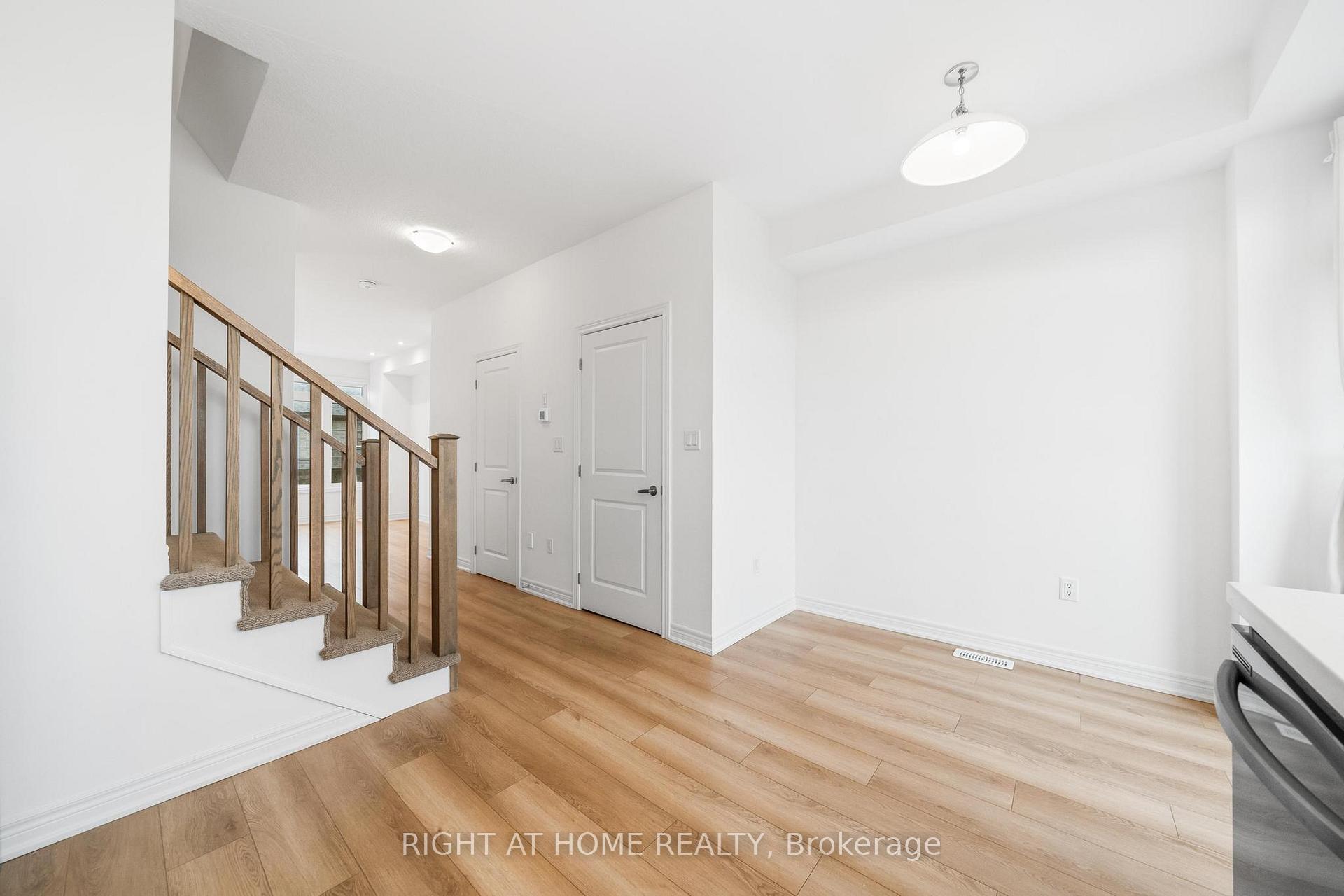 Photo 18 of Unit 9, 120 Court Drive, Brant, Paris — HOMEH