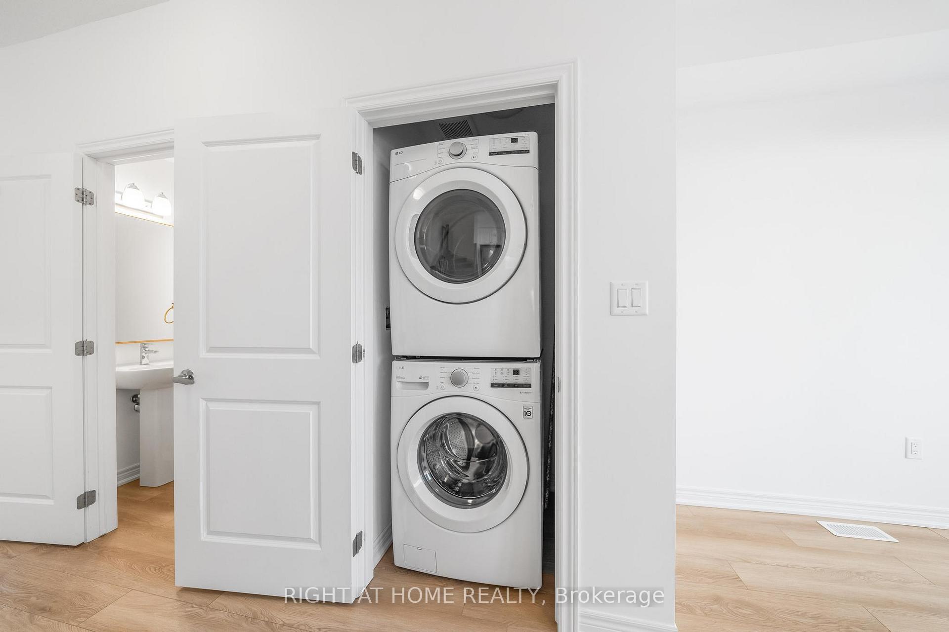 Photo 19 of Unit 9, 120 Court Drive, Brant, Paris — HOMEH