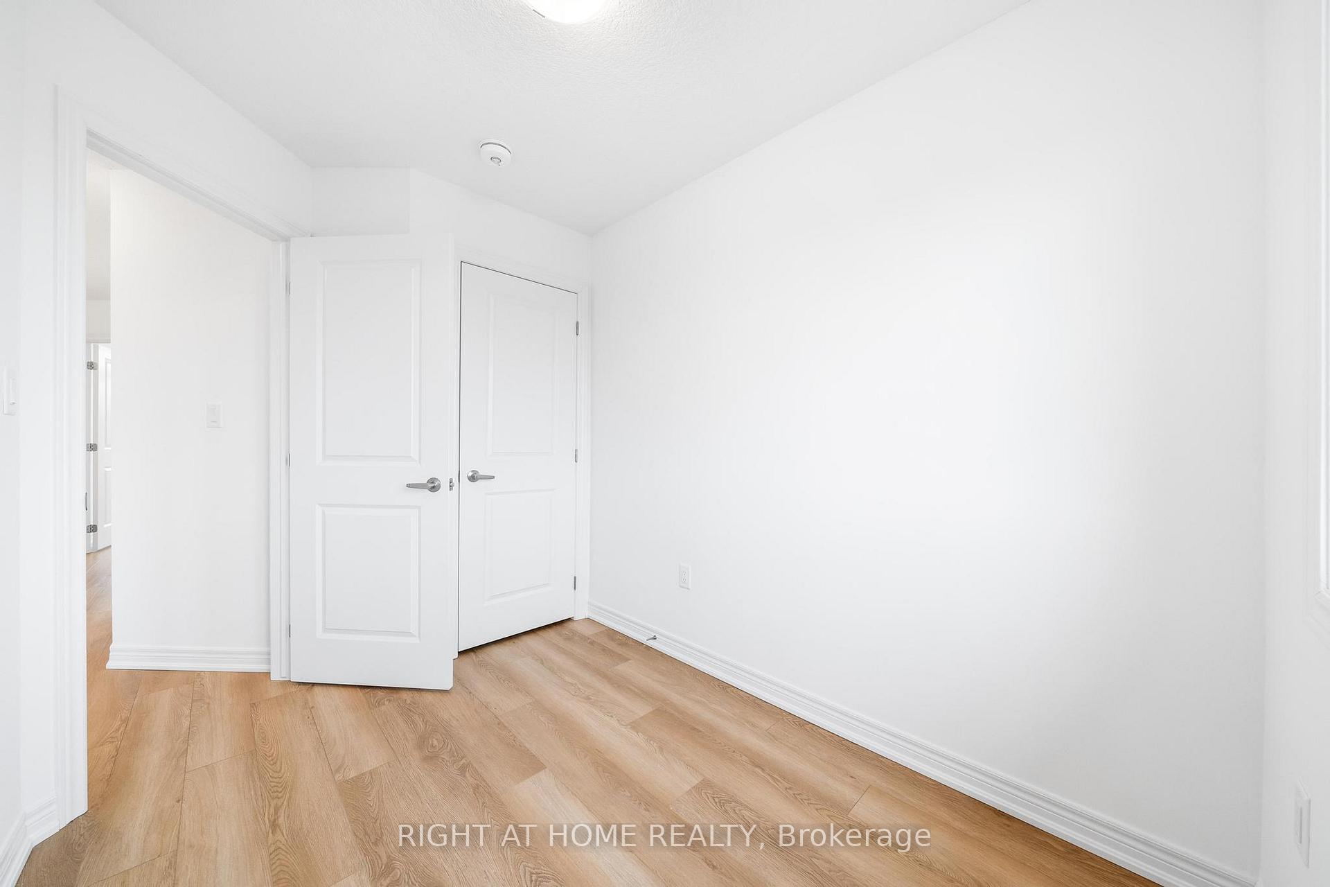 Photo 29 of Unit 9, 120 Court Drive, Brant, Paris — HOMEH