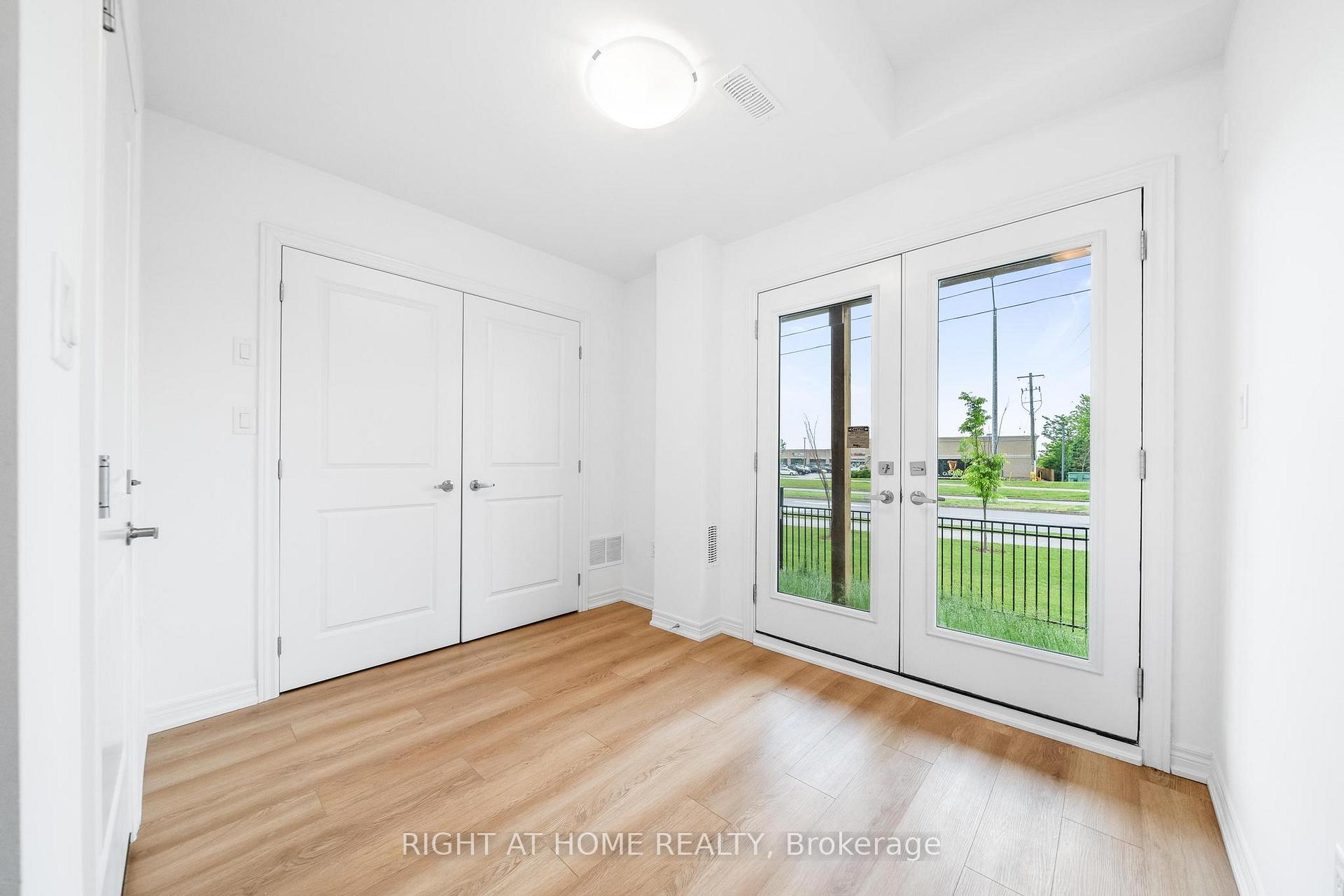 Photo 32 of Unit 9, 120 Court Drive, Brant, Paris — HOMEH