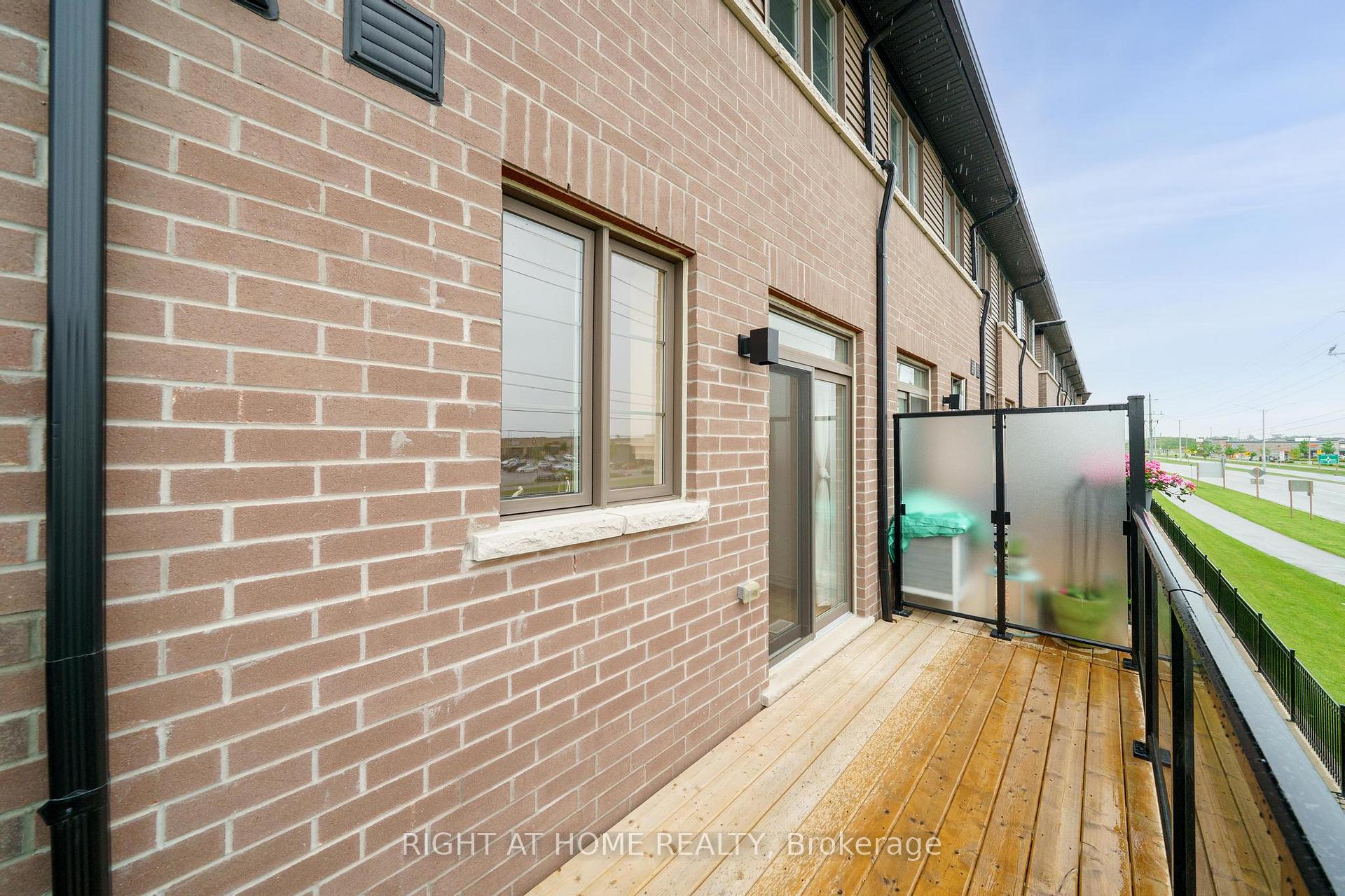 Photo 37 of Unit 9, 120 Court Drive, Brant, Paris — HOMEH