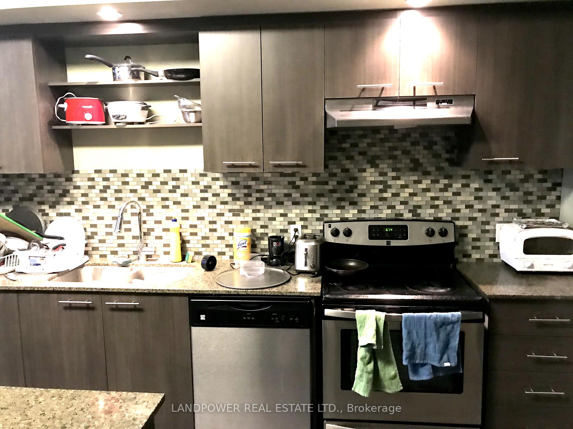 Photo 8 of Unit 606, 8 Hickory Street W, Waterloo — HOMEH