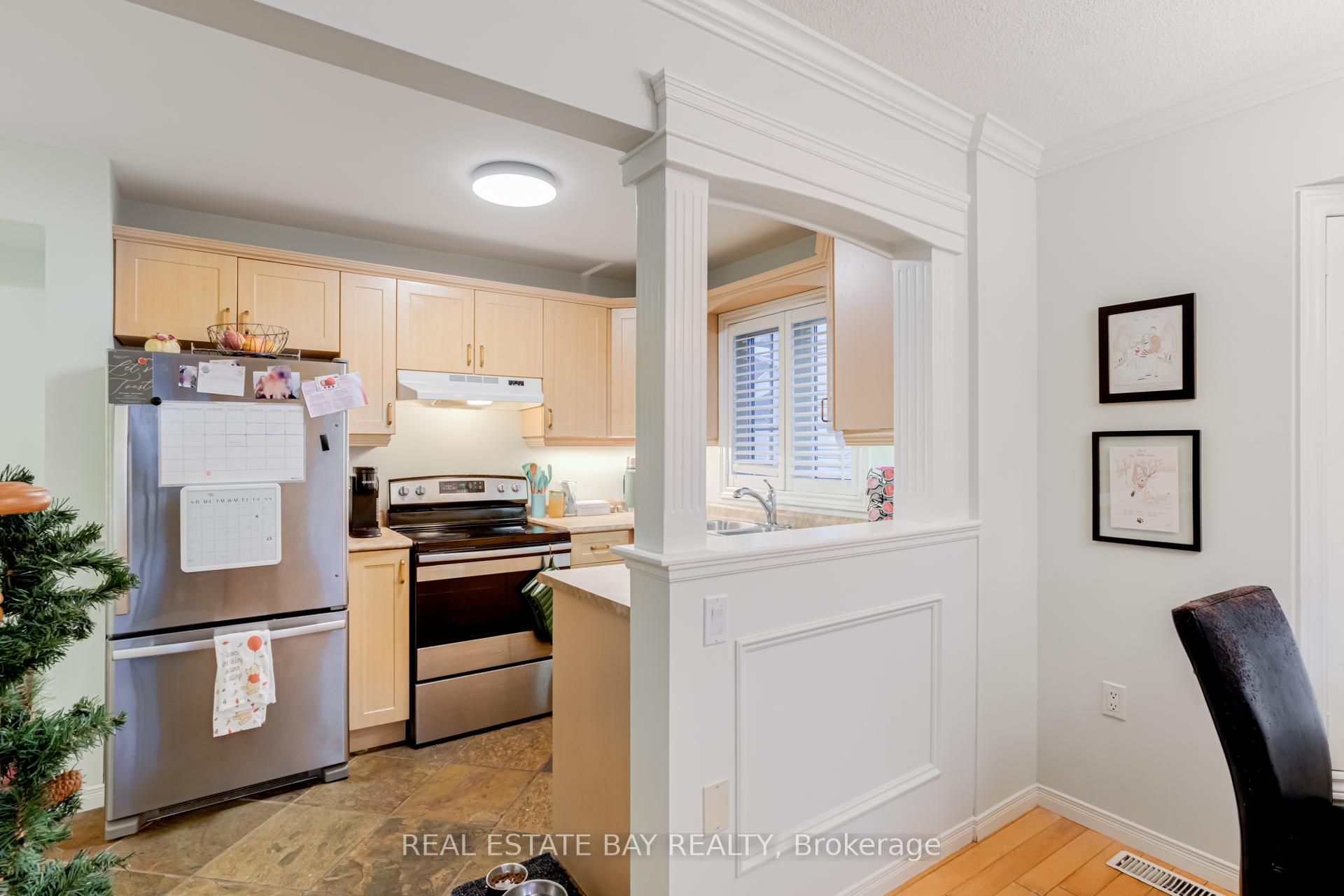 Photo 15 of Unit 7, 1085 Harrogate Drive, Hamilton, Meadowlands — HOMEH