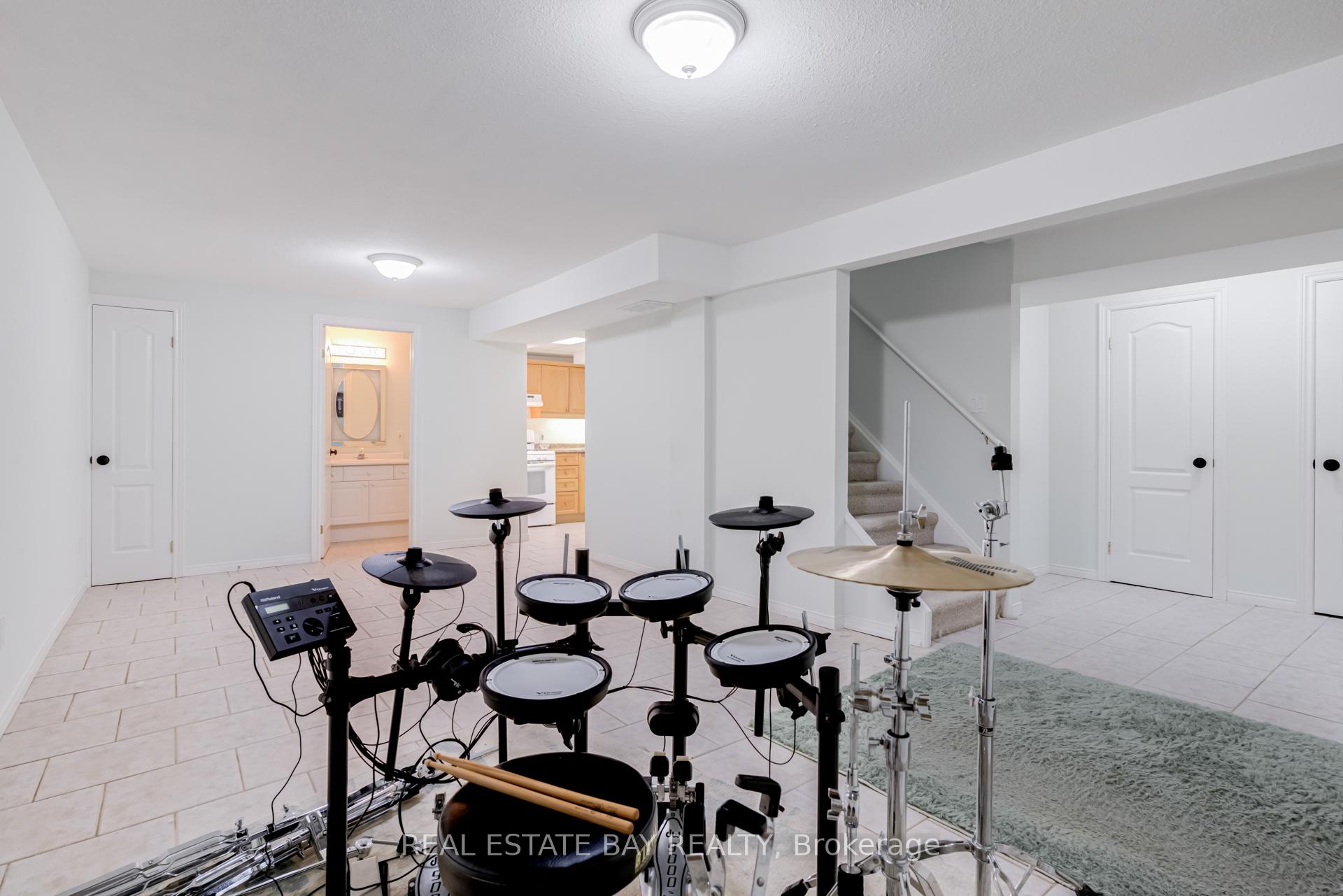 Photo 34 of Unit 7, 1085 Harrogate Drive, Hamilton, Meadowlands — HOMEH