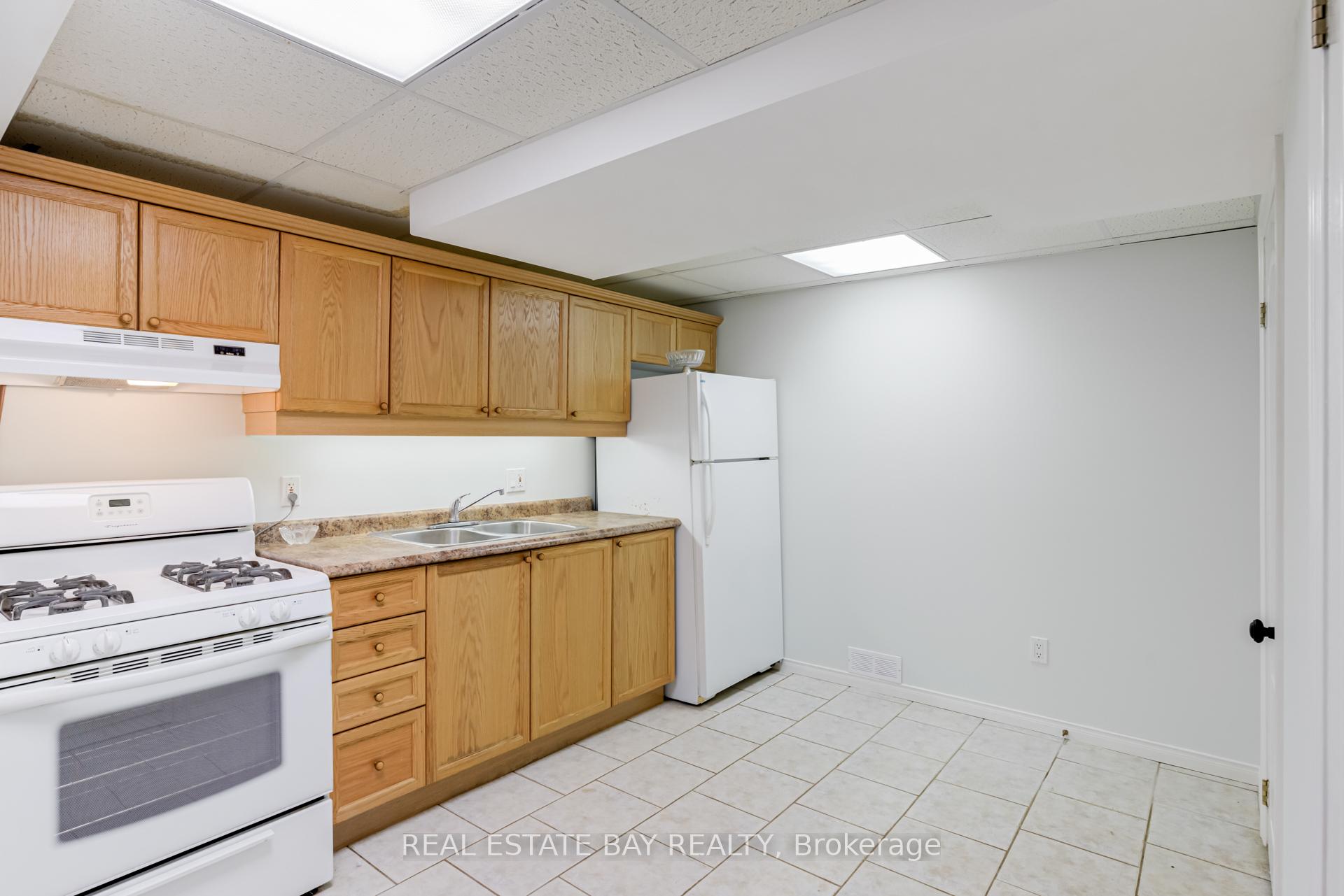 Photo 36 of Unit 7, 1085 Harrogate Drive, Hamilton, Meadowlands — HOMEH