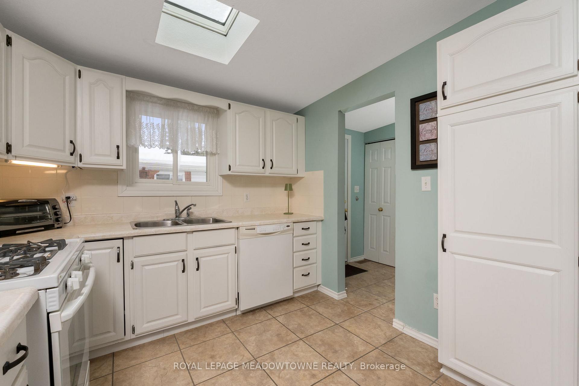 Photo 21 of 13 Bush Lane, Puslinch, Rural Puslinch East — HOMEH