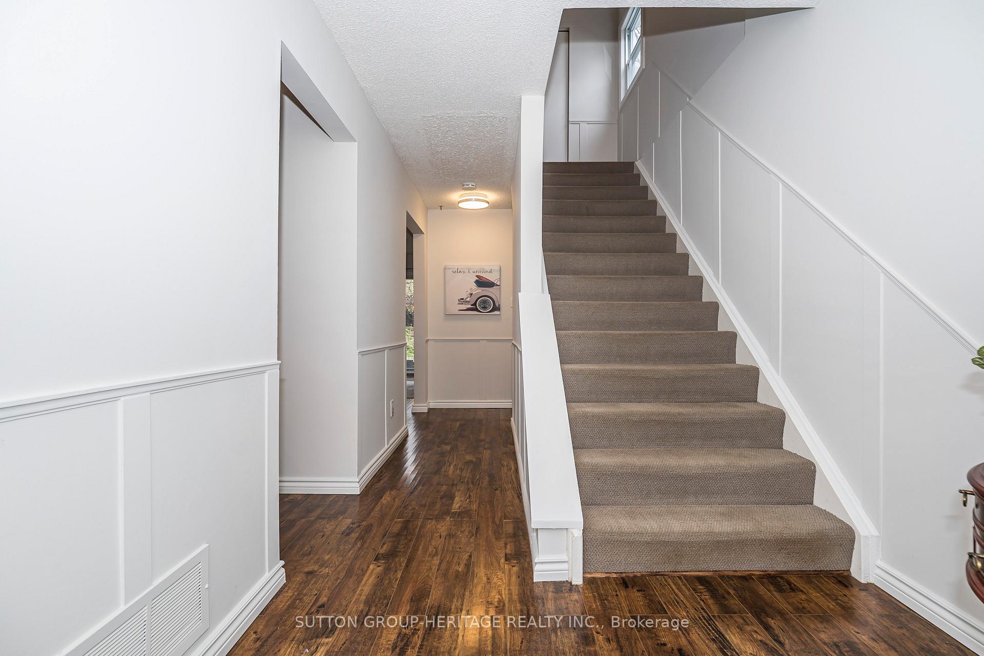Photo 5 of 44 Banner Crescent, Ajax, South West — HOMEH