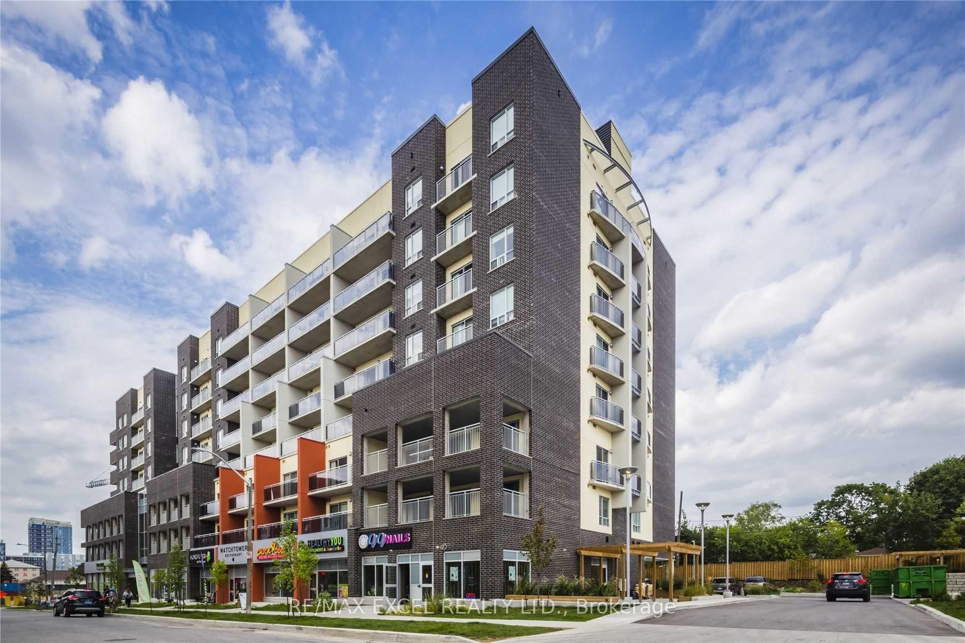 Front of Unit 821, 280 Lester Street