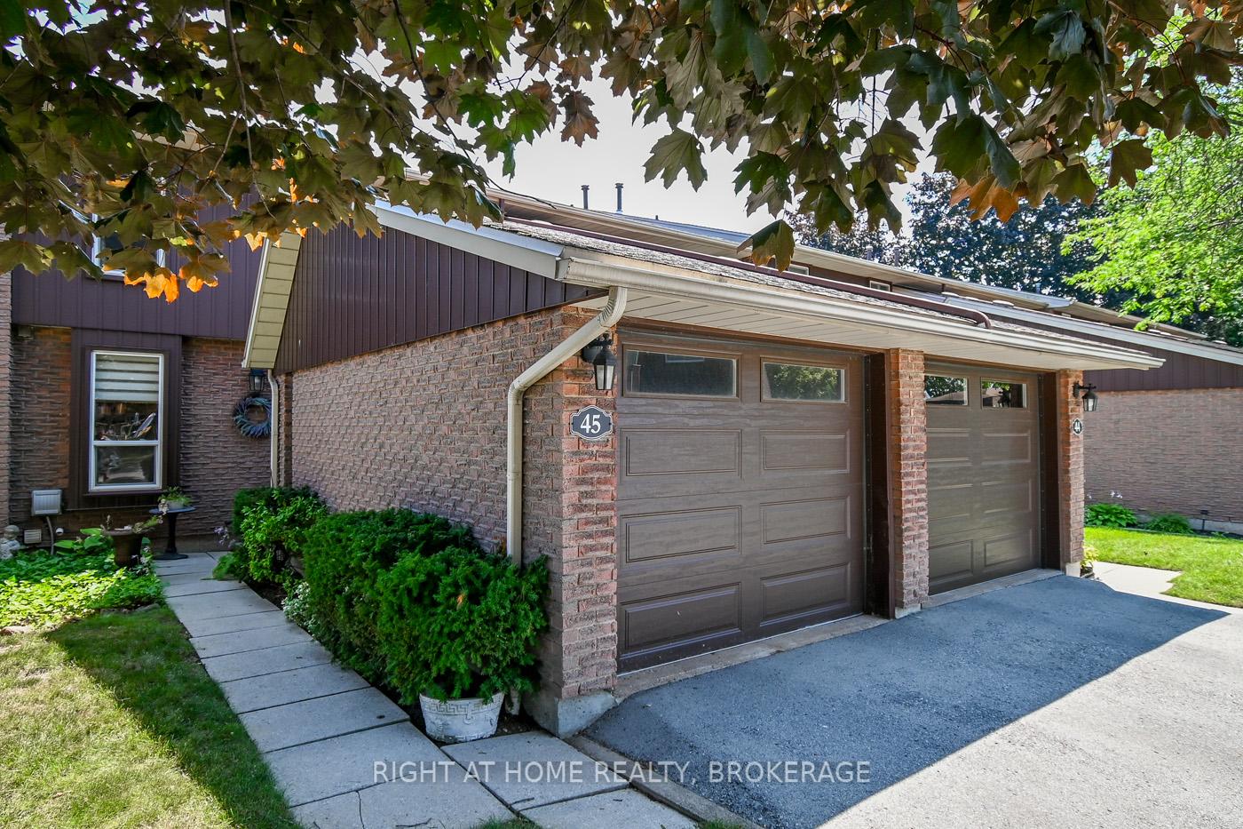 Photo 1 of Unit 45, 122 Lakeshore Road, St. Catharines, Lakeport — HOMEH