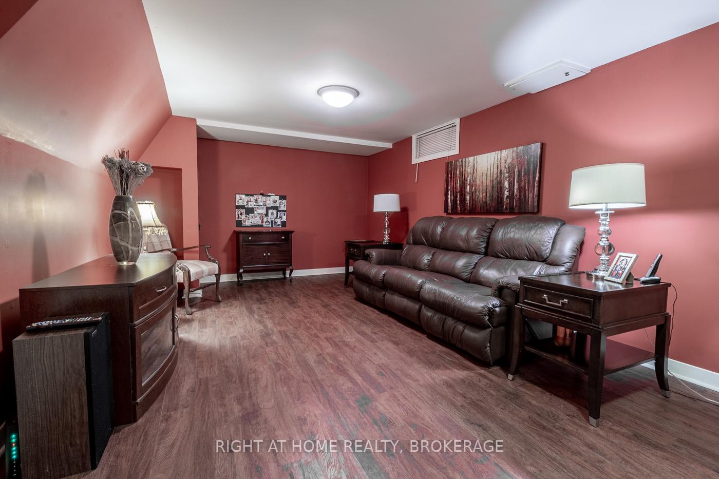 Photo 63 of Unit 45, 122 Lakeshore Road, St. Catharines, Lakeport — HOMEH