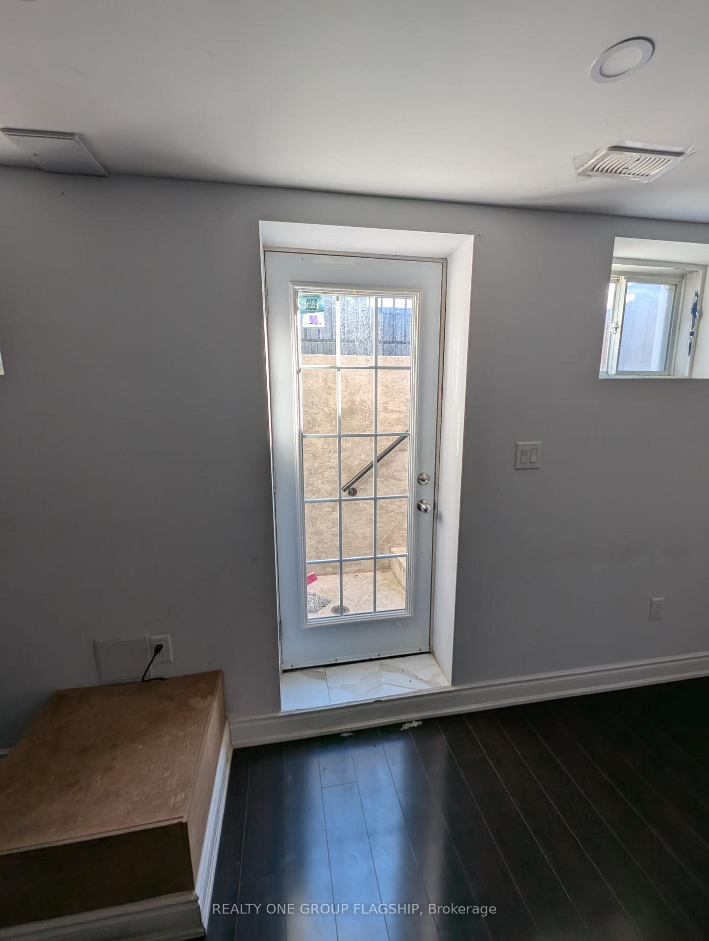 Photo 3 of Unit Basement, 46 Ringway Road, Brampton, Northwest Brampton — HOMEH