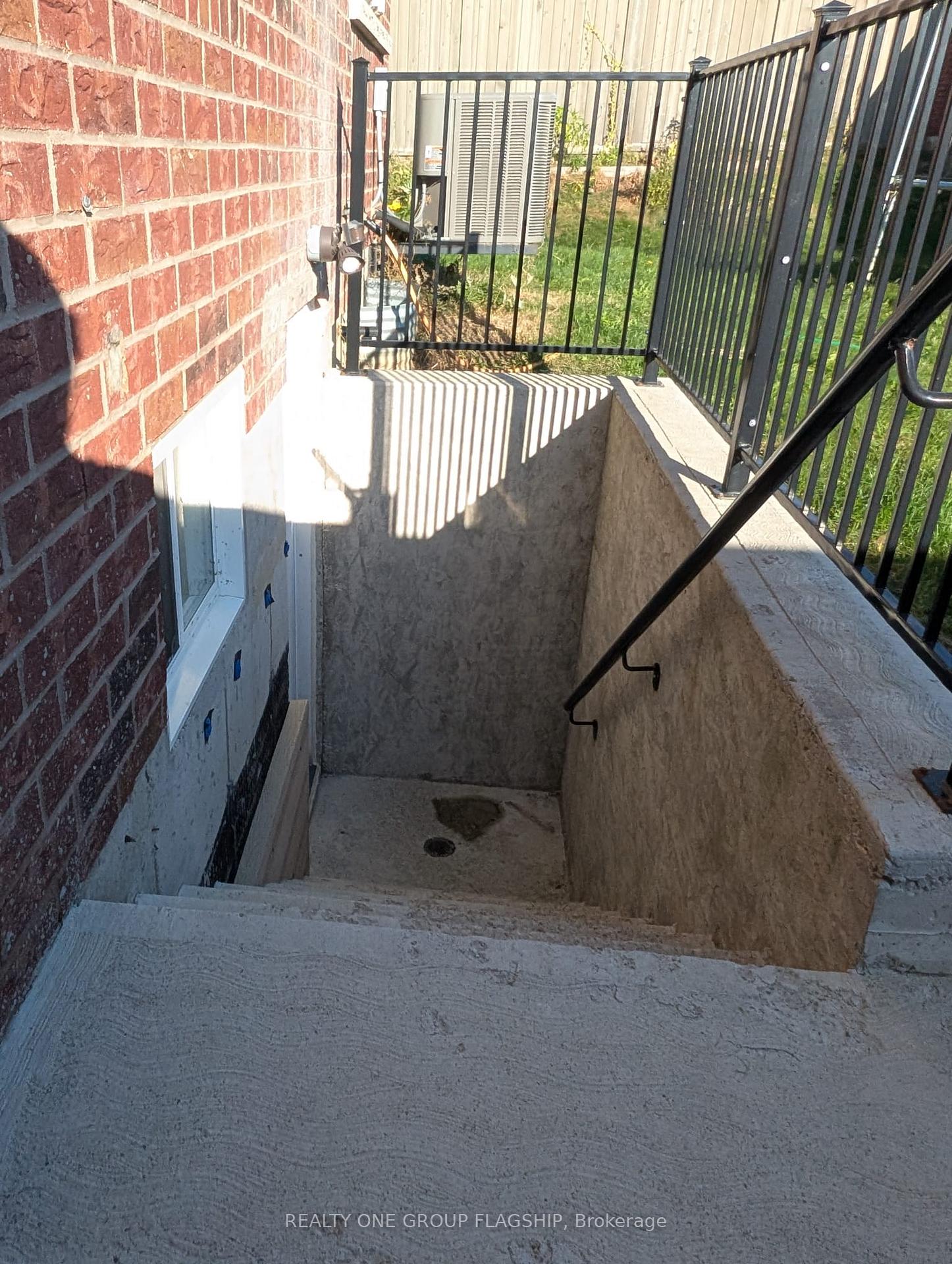 Photo 9 of Unit Basement, 46 Ringway Road, Brampton, Northwest Brampton — HOMEH