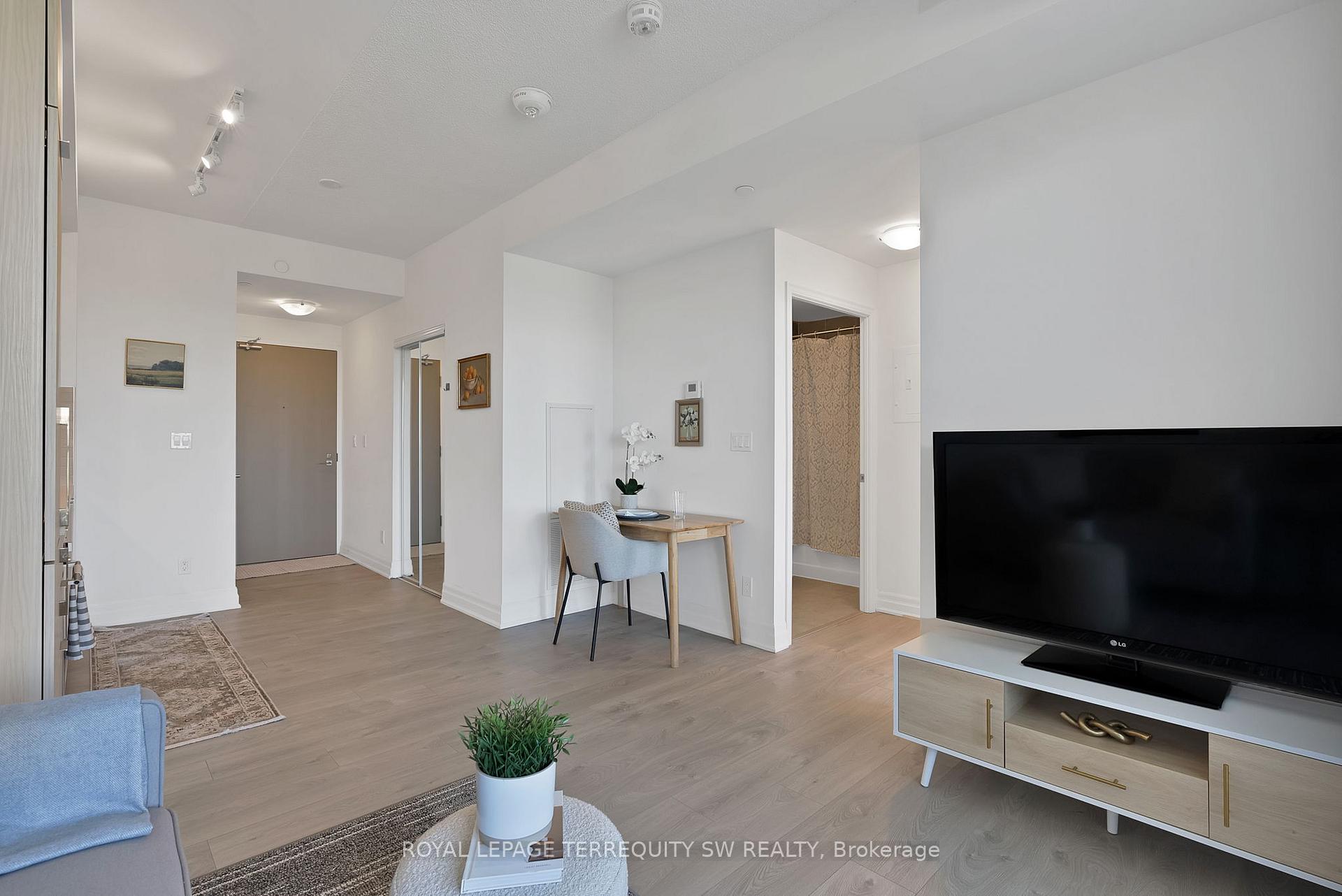 Photo 9 of Unit 616, 10 Rouge Valley Drive W, Markham, Unionville — HOMEH