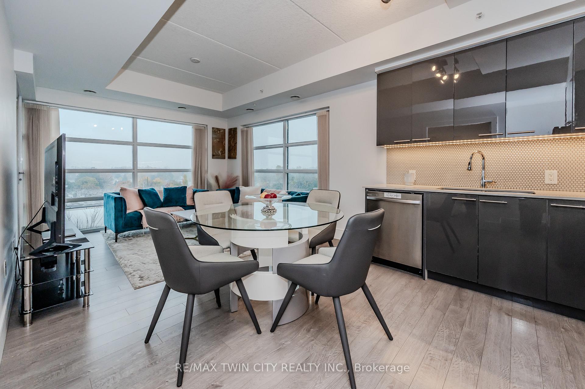 Front of Unit 516, 15 Prince Albert Boulevard