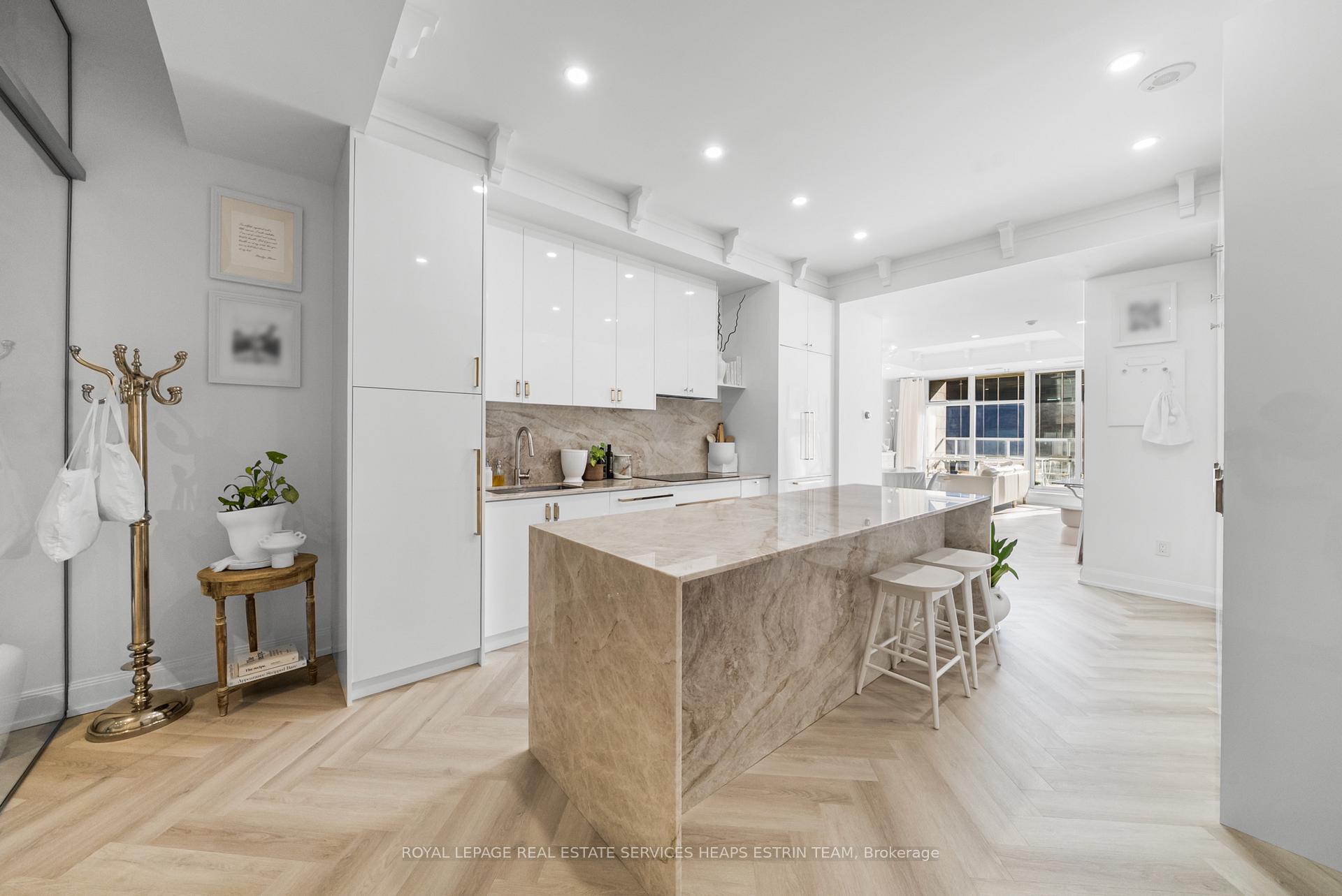 Photo 4 of Unit 409, 2181 Yonge Street, Toronto, Mount Pleasant West — HOMEH