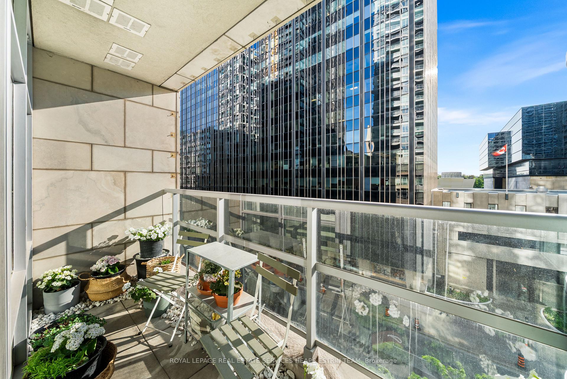 Photo 19 of Unit 409, 2181 Yonge Street, Toronto, Mount Pleasant West — HOMEH
