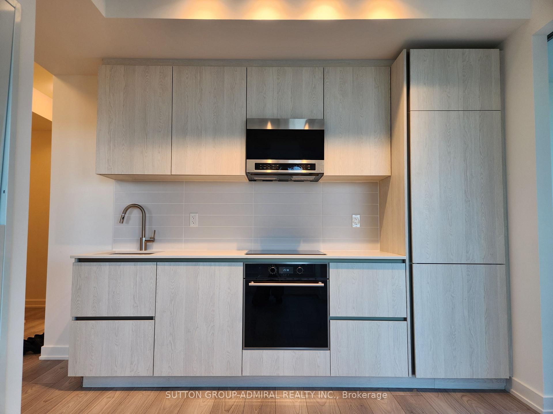 Photo 8 of Unit 704N, 120 Broadway Avenue, Toronto, Mount Pleasant West — HOMEH