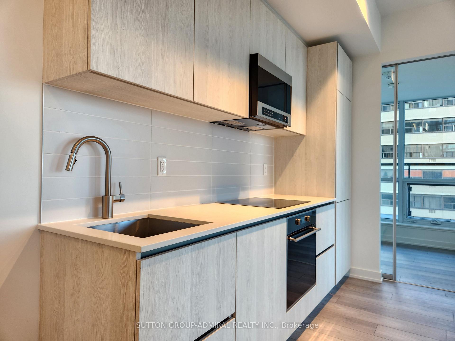 Photo 9 of Unit 704N, 120 Broadway Avenue, Toronto, Mount Pleasant West — HOMEH