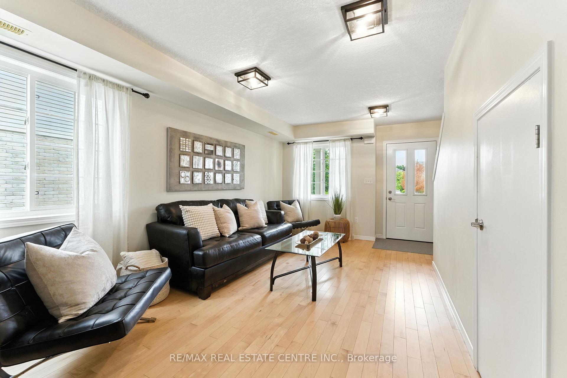 Photo 6 of Unit 59, 35 Mountford Drive, Guelph, Grange Road — HOMEH