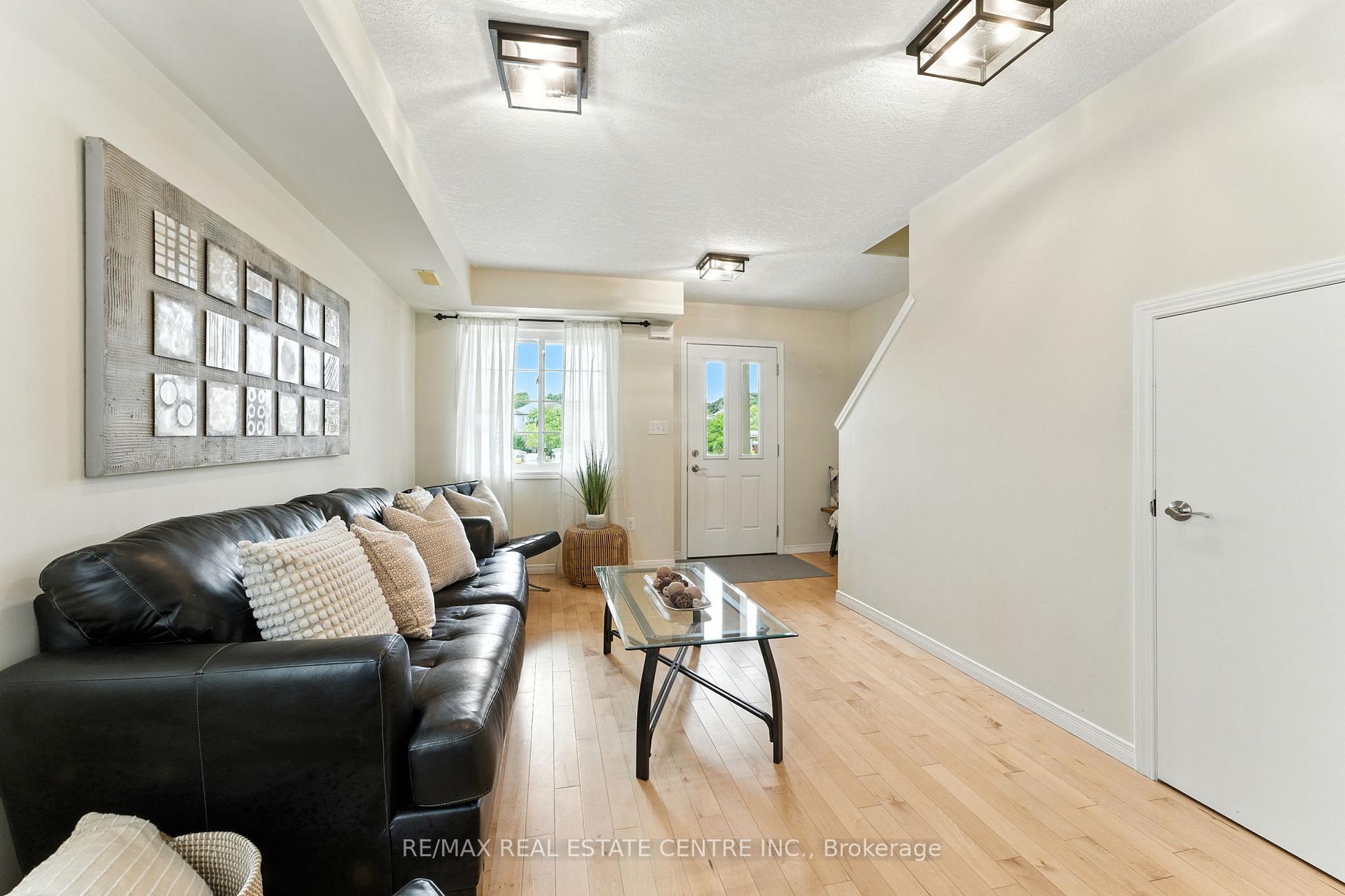 Photo 7 of Unit 59, 35 Mountford Drive, Guelph, Grange Road — HOMEH