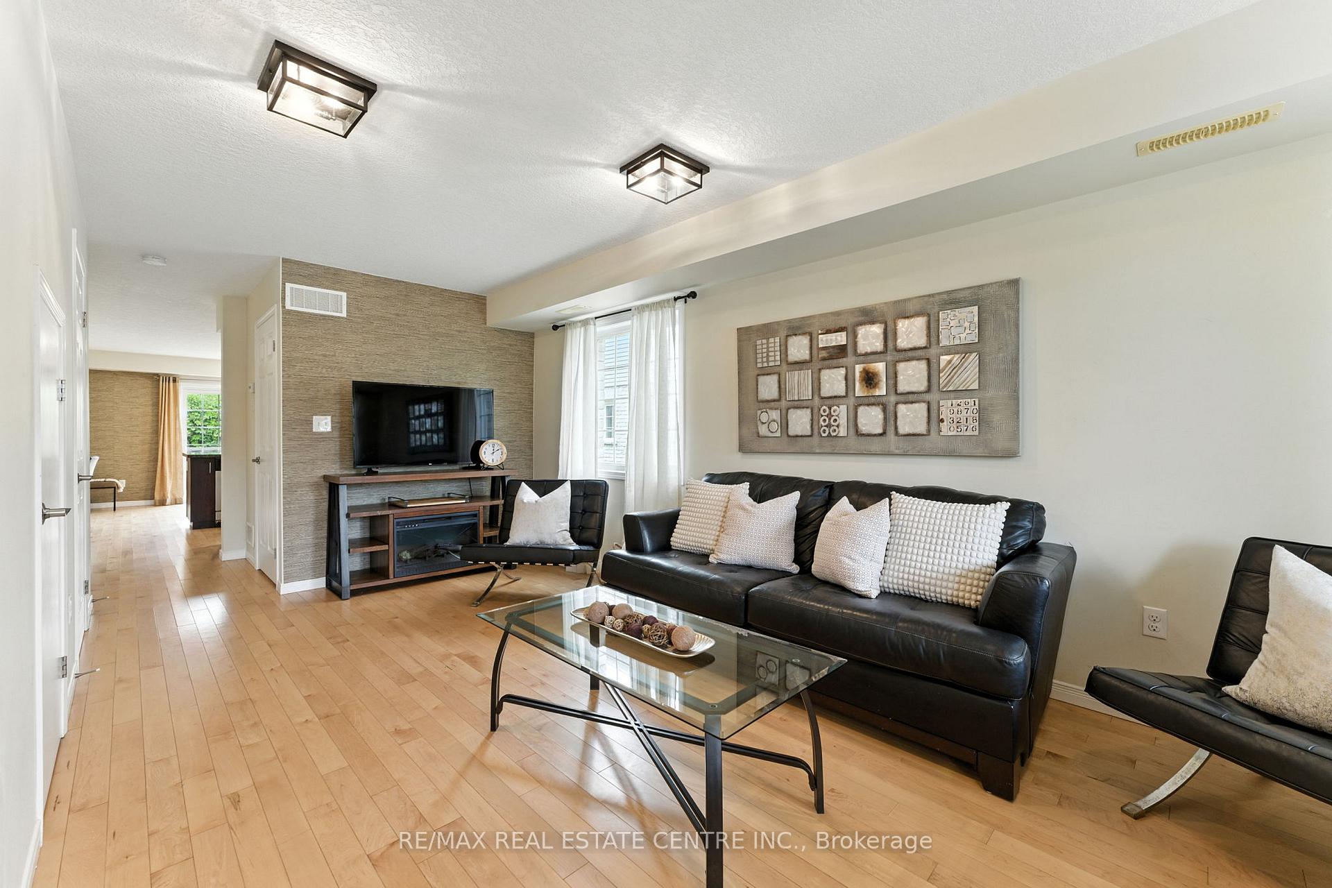 Photo 8 of Unit 59, 35 Mountford Drive, Guelph, Grange Road — HOMEH