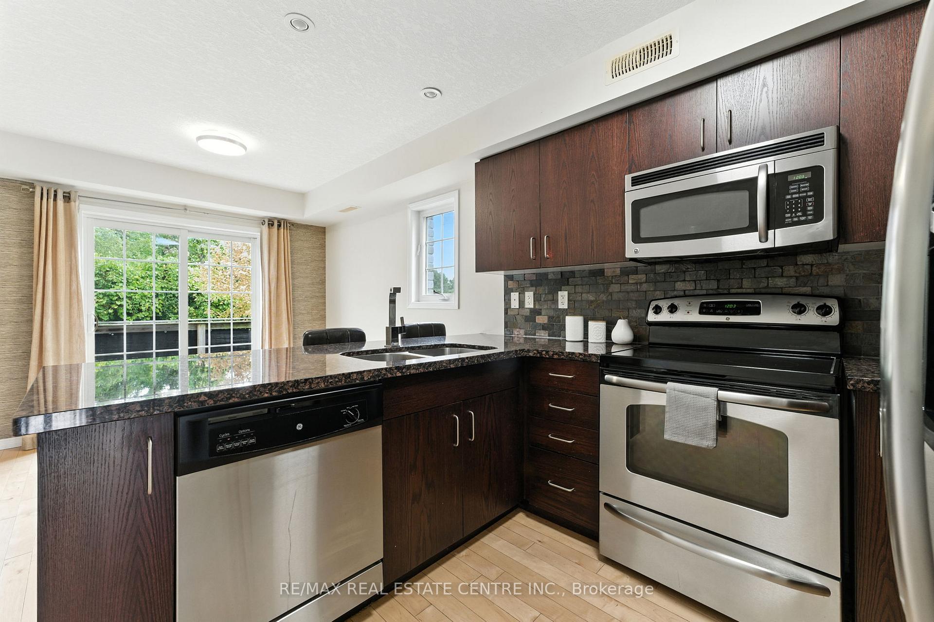 Photo 10 of Unit 59, 35 Mountford Drive, Guelph, Grange Road — HOMEH