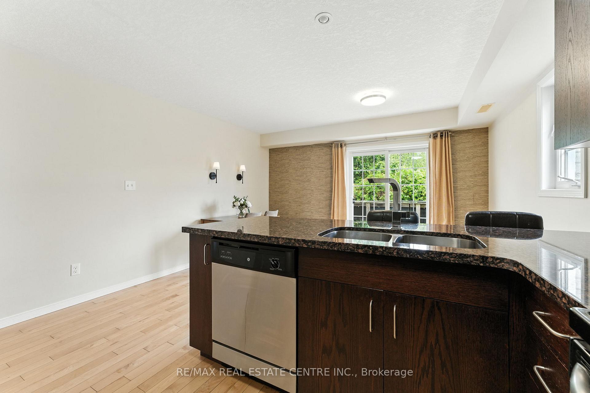 Photo 12 of Unit 59, 35 Mountford Drive, Guelph, Grange Road — HOMEH