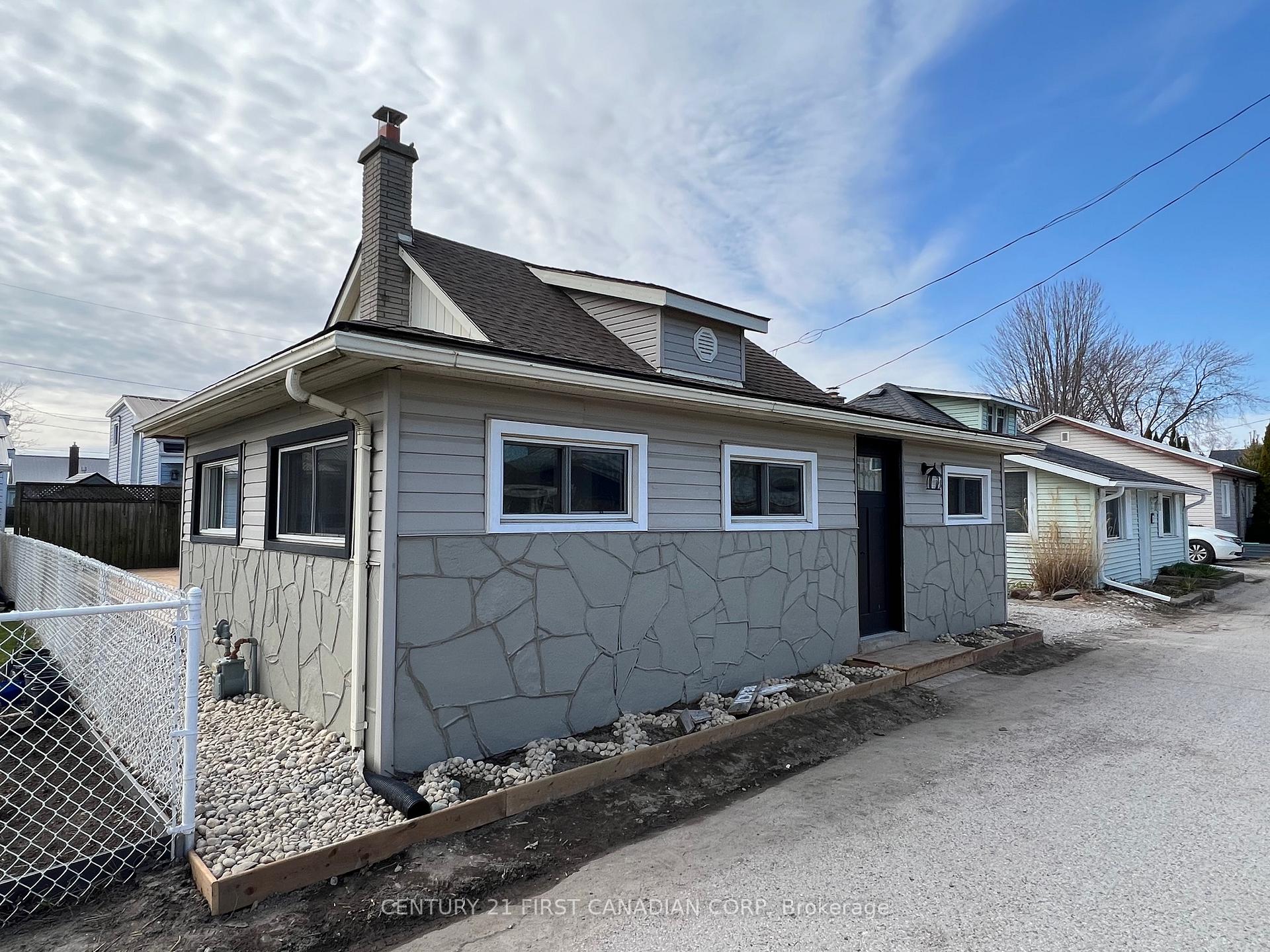 Photo 24 of 134 Maud Street, Central Elgin, Port Stanley — HOMEH