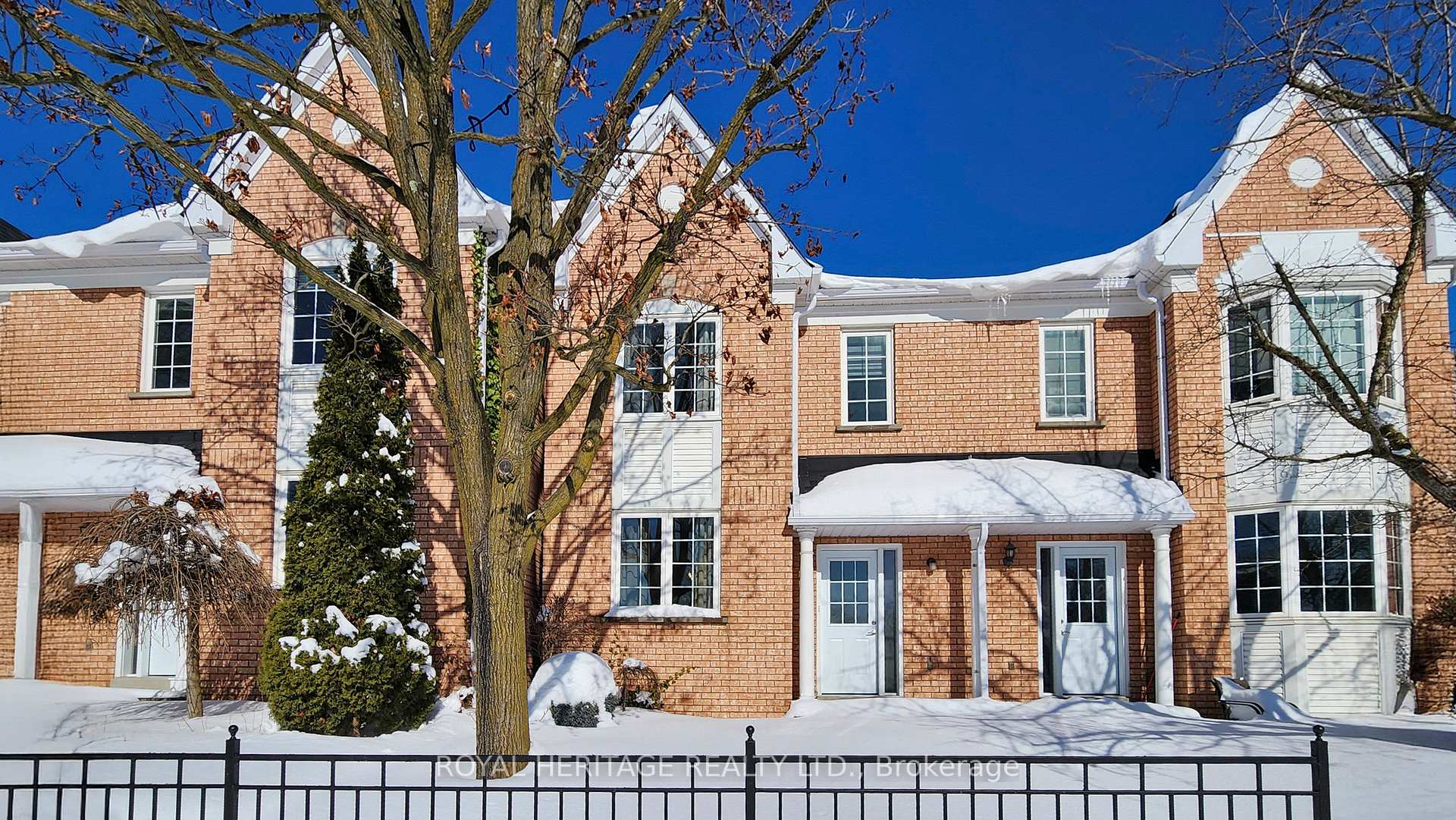 Front of Unit 71, 10 Bassett Boulevard