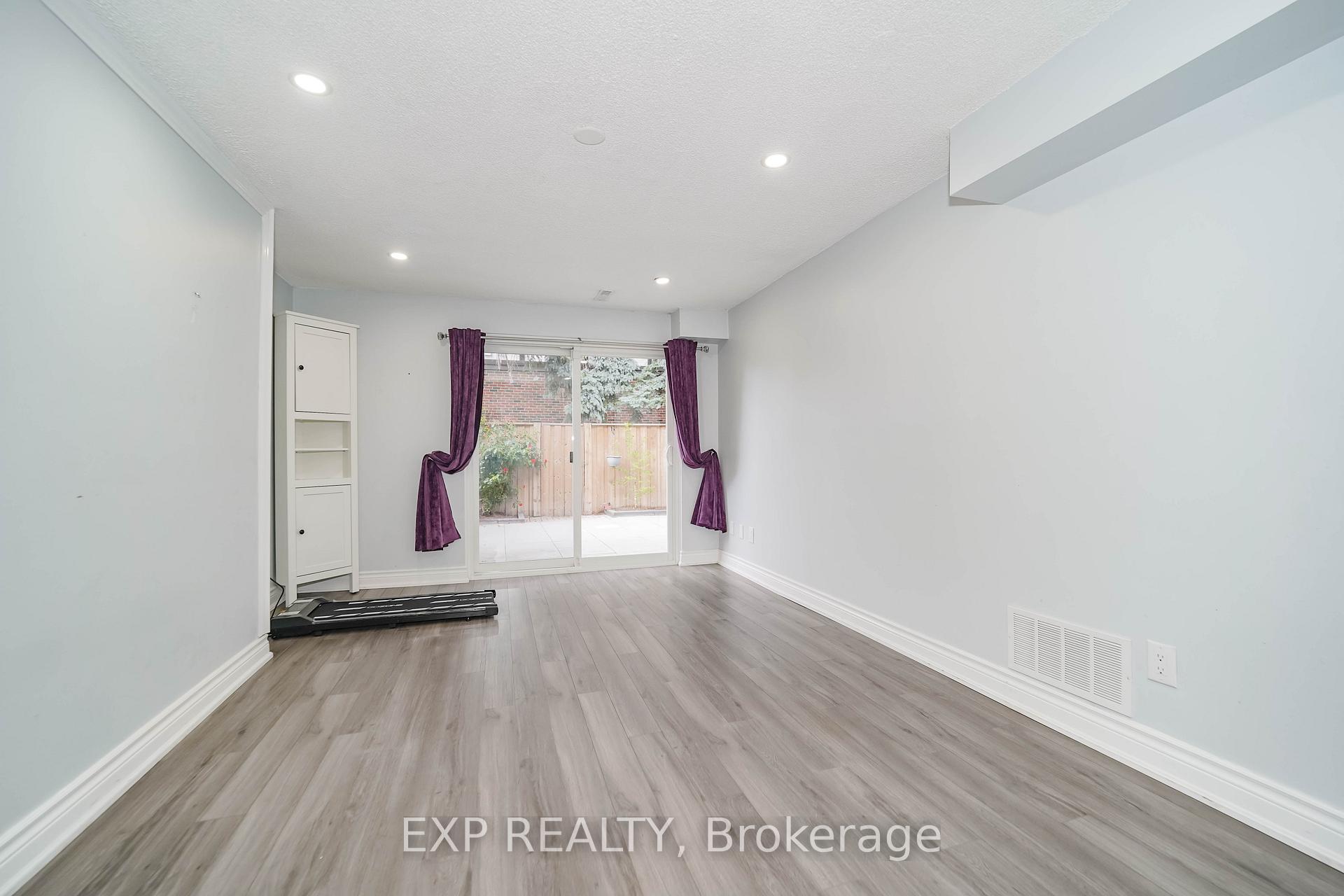 Photo 34 of Unit 30, 288 Simonston Boulevard, Markham, German Mills — HOMEH