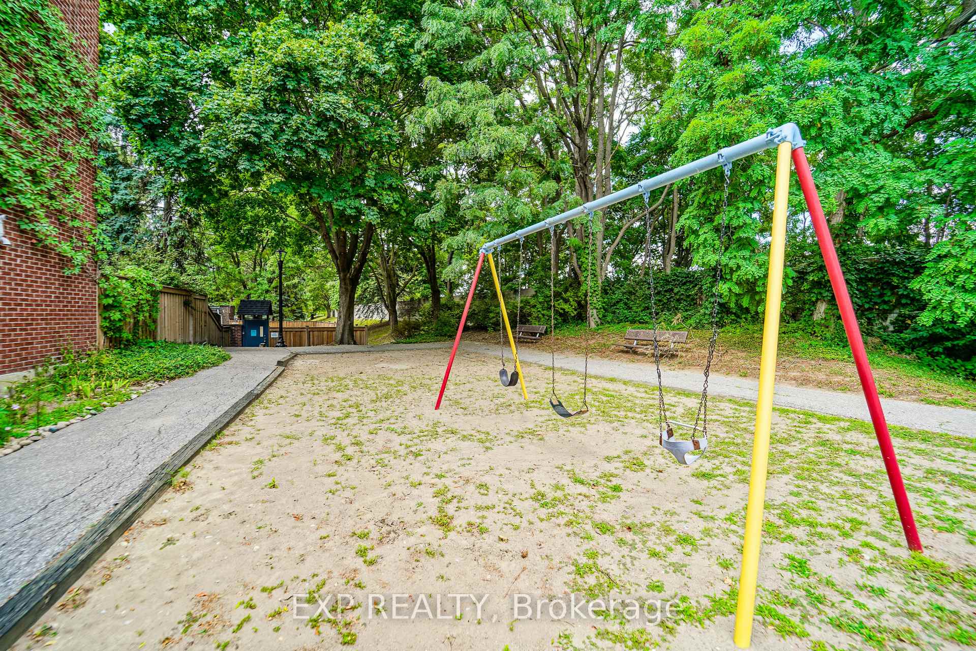 Photo 40 of Unit 30, 288 Simonston Boulevard, Markham, German Mills — HOMEH