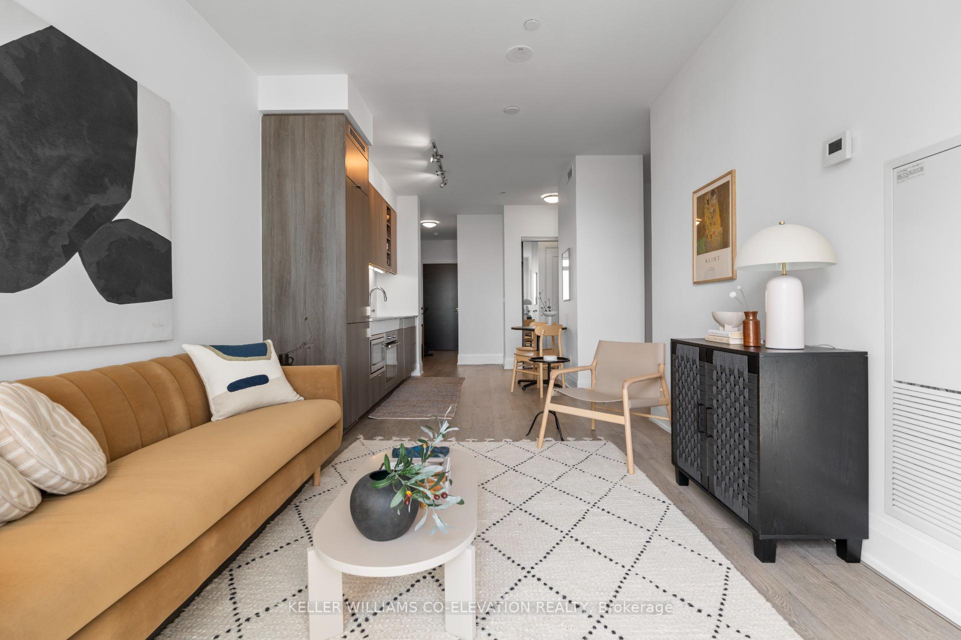 Photo 8 of Unit 2303, 101 Erskine Avenue, Toronto, Mount Pleasant West — HOMEH