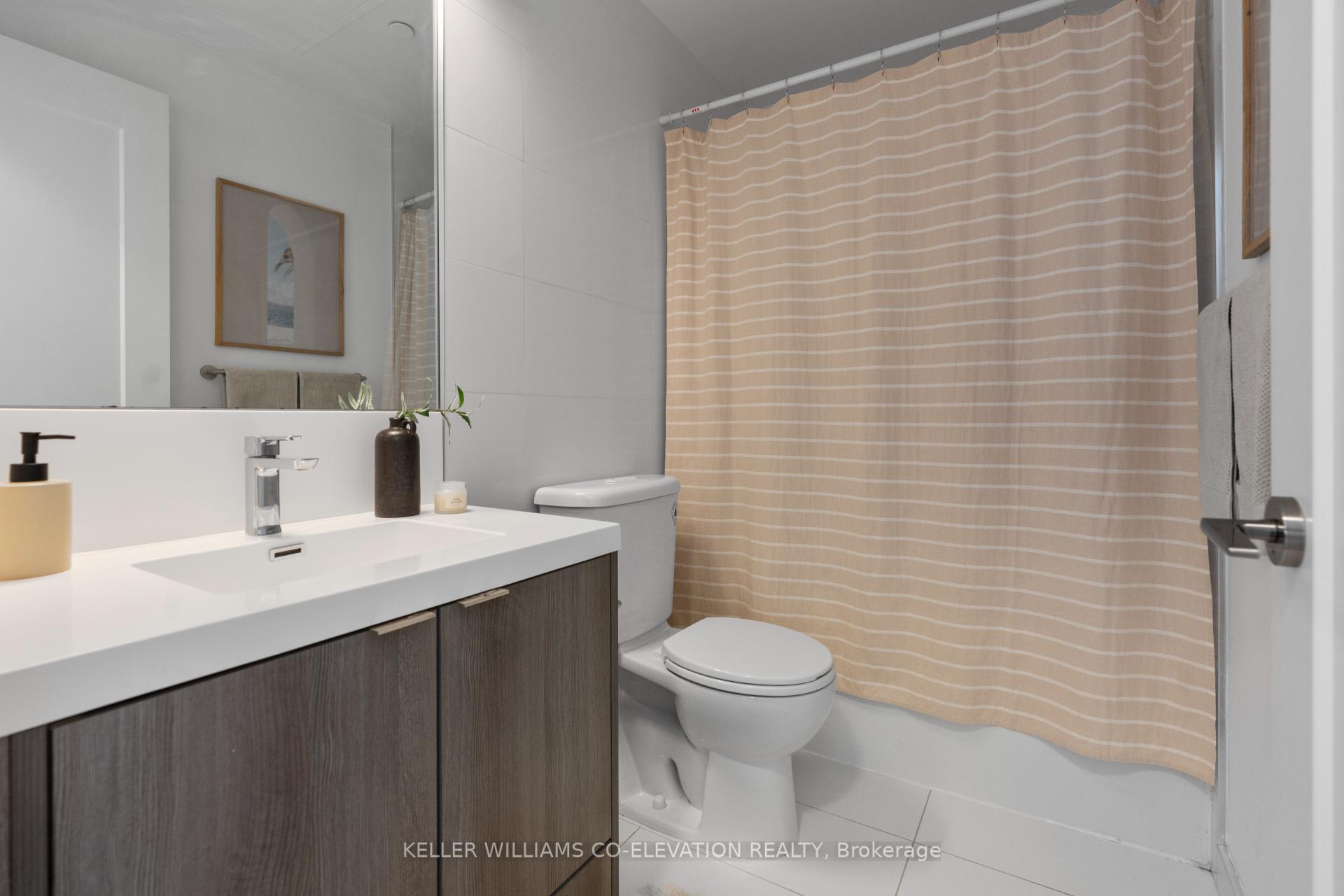 Photo 21 of Unit 2303, 101 Erskine Avenue, Toronto, Mount Pleasant West — HOMEH