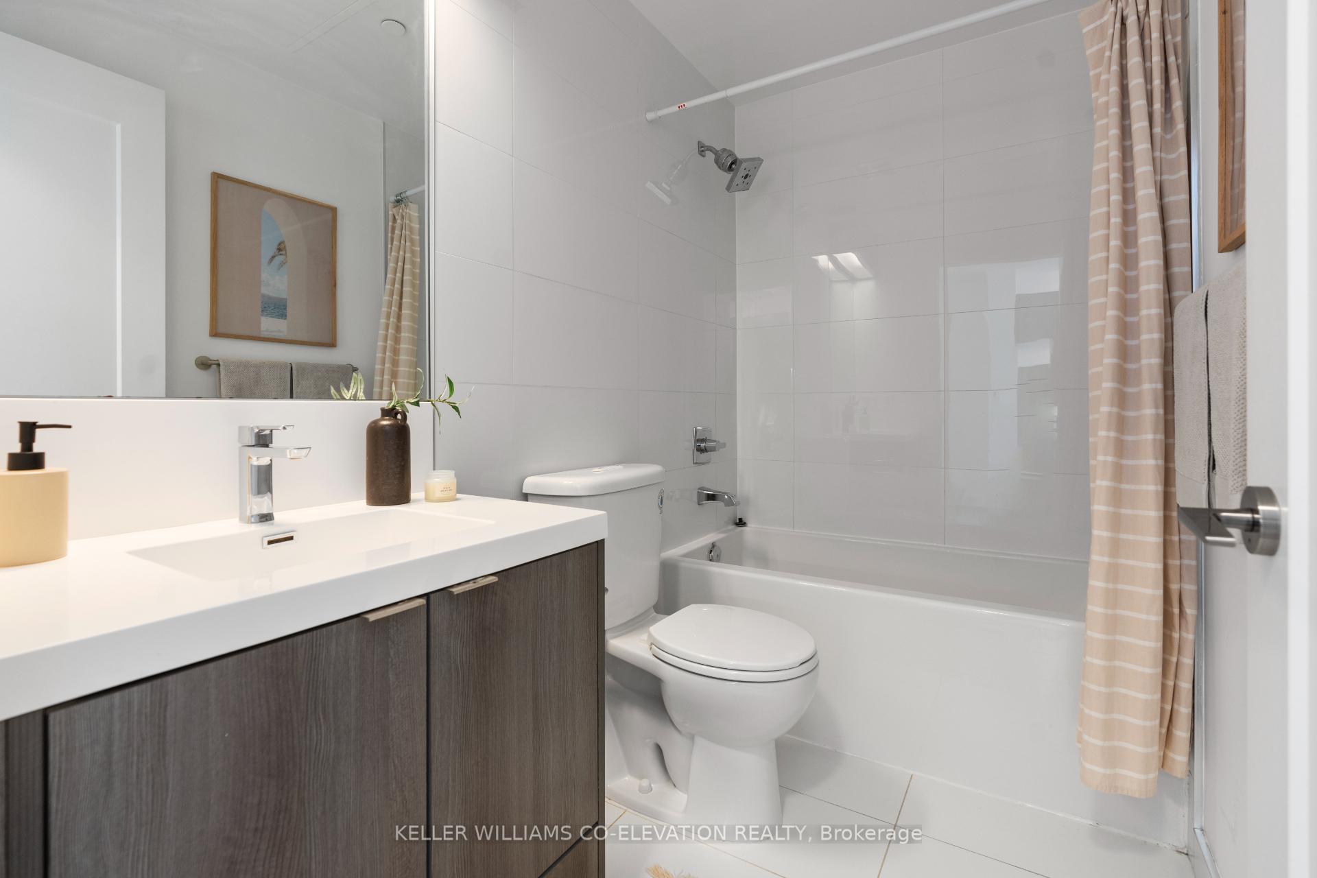 Photo 22 of Unit 2303, 101 Erskine Avenue, Toronto, Mount Pleasant West — HOMEH