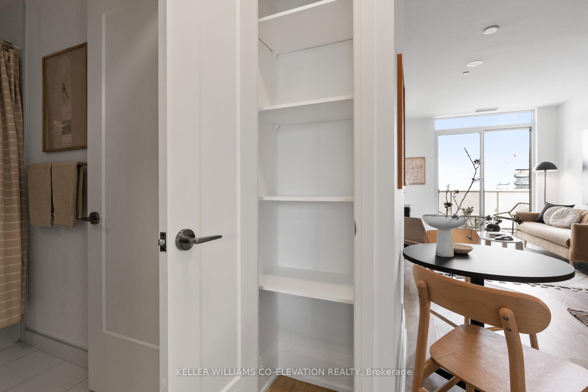 Photo 24 of Unit 2303, 101 Erskine Avenue, Toronto, Mount Pleasant West — HOMEH