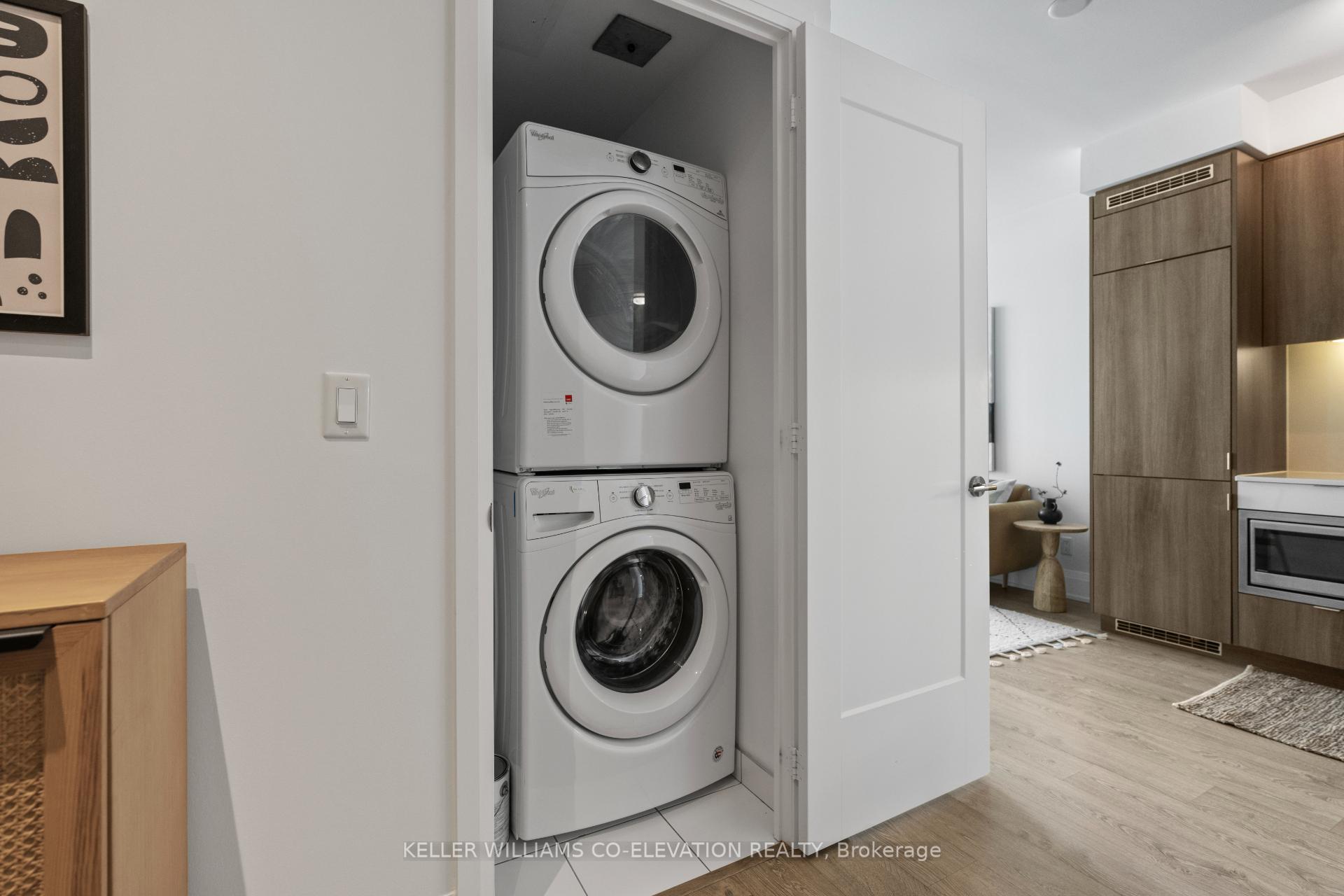 Photo 25 of Unit 2303, 101 Erskine Avenue, Toronto, Mount Pleasant West — HOMEH