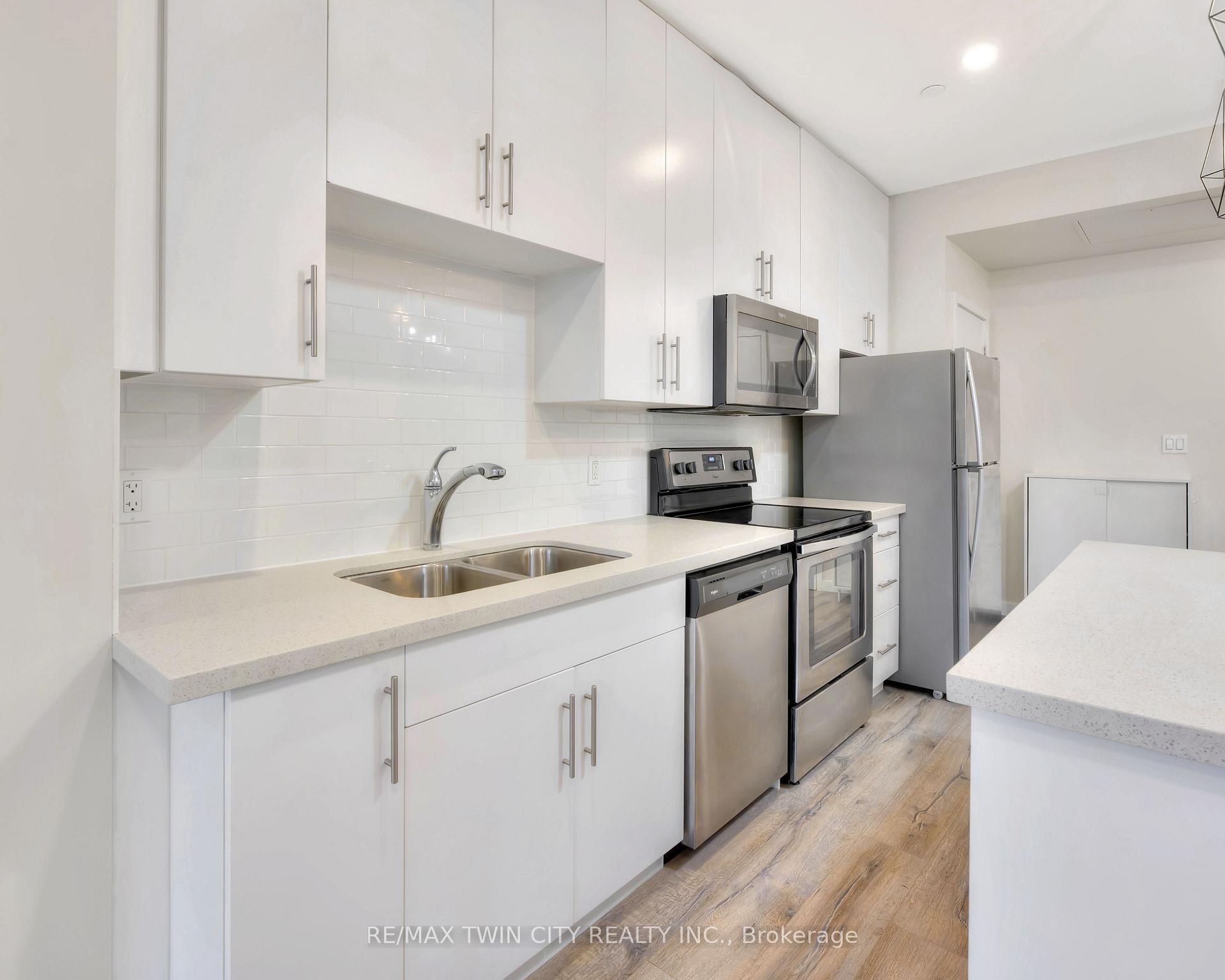 Photo 12 of Unit 520, 690 King Street W, Kitchener, KW Hospital — HOMEH