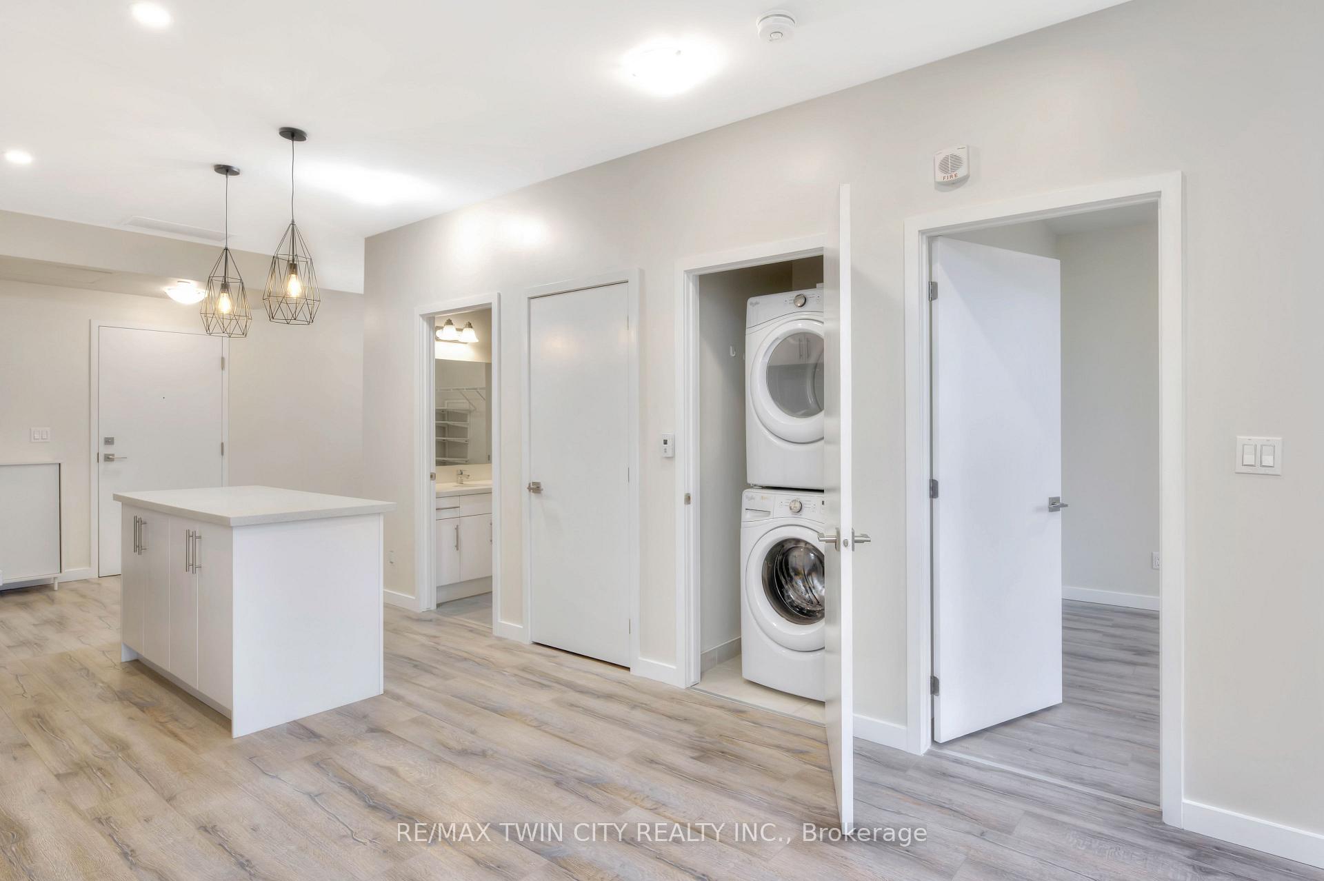 Photo 13 of Unit 520, 690 King Street W, Kitchener, KW Hospital — HOMEH
