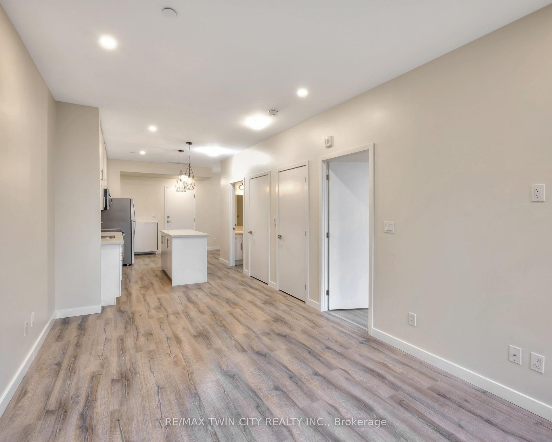 Photo 17 of Unit 520, 690 King Street W, Kitchener, KW Hospital — HOMEH