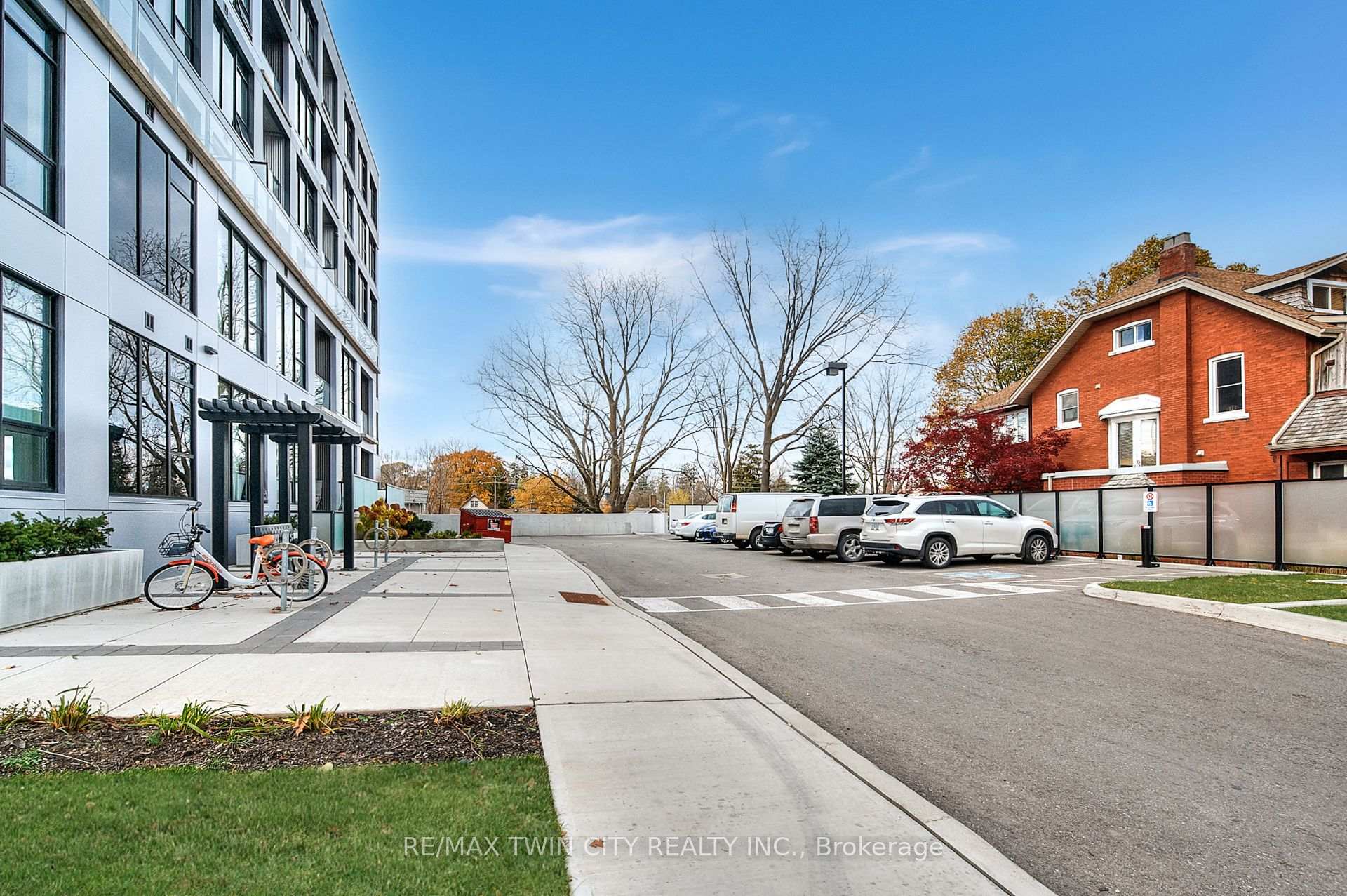 Photo 32 of Unit 520, 690 King Street W, Kitchener, KW Hospital — HOMEH