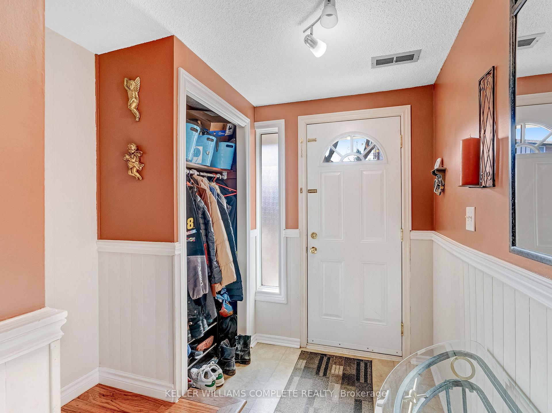 Photo 3 of Unit 7, 145 Rice Avenue, Hamilton, Fessenden — HOMEH