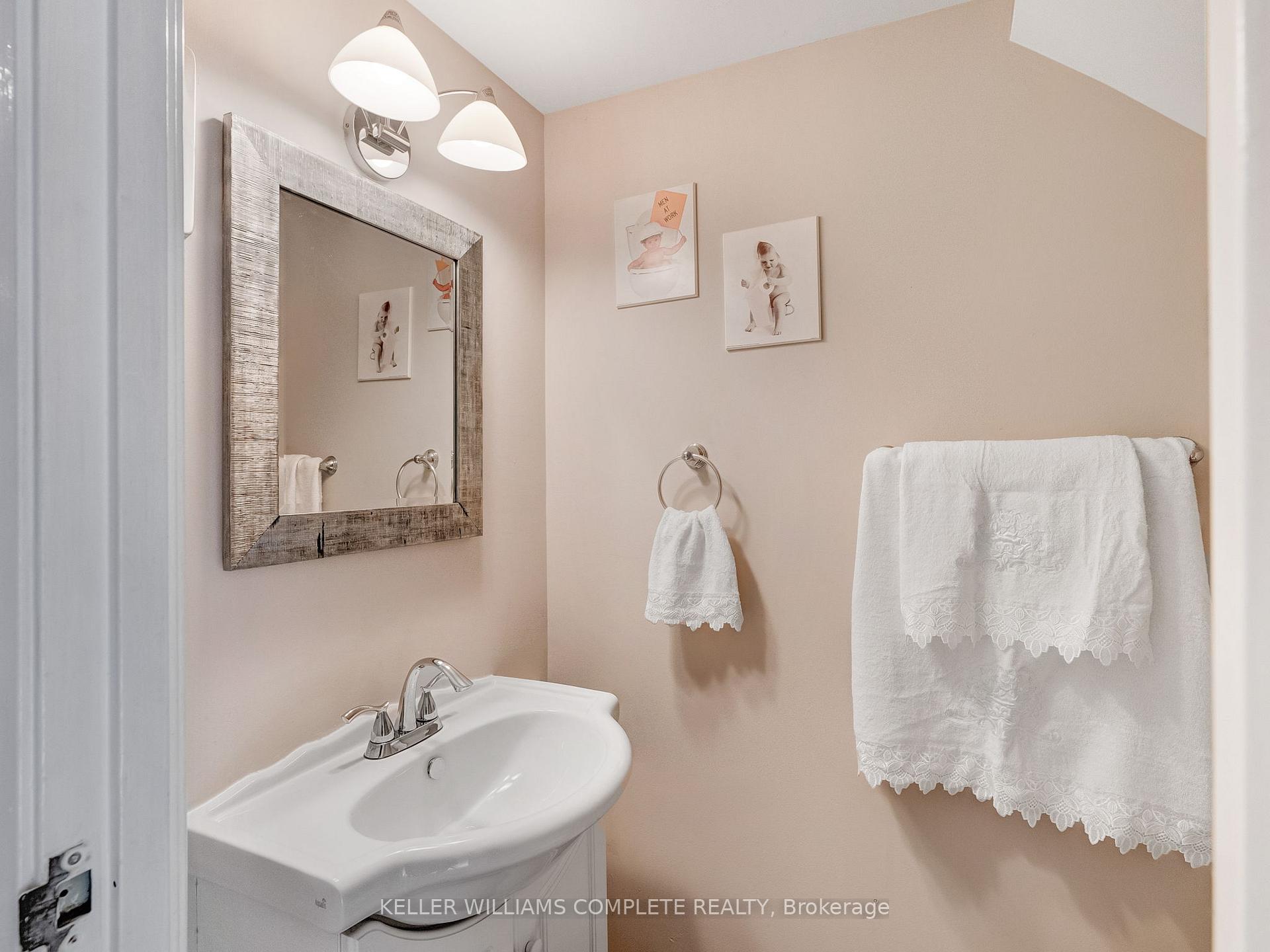 Photo 5 of Unit 7, 145 Rice Avenue, Hamilton, Fessenden — HOMEH