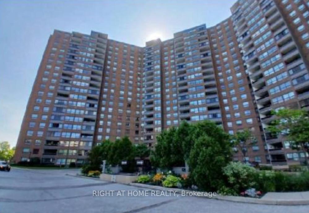 Front of Unit 2001, 627 The West Mall