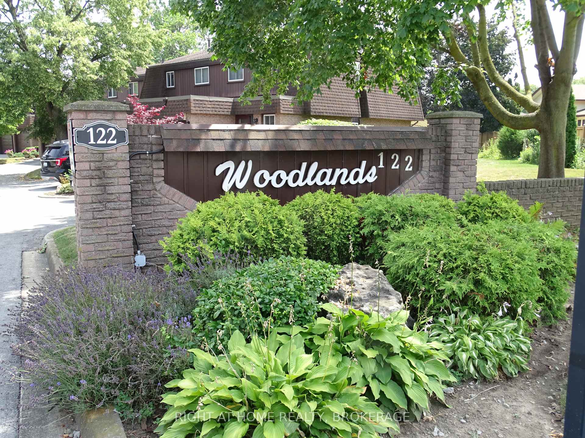 Front of Unit 45, 122 Lakeshore Road