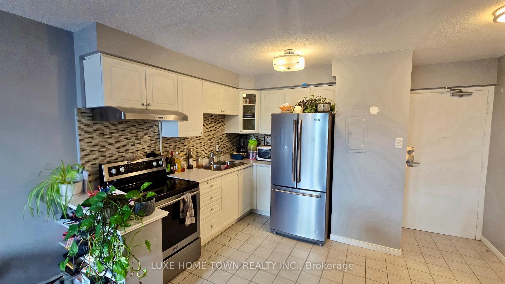 Photo 6 of Unit 503, 30 Summit Avenue, Hamilton, Eastmount — HOMEH